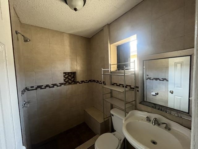 1802 Madison St 4 Property Photo 6