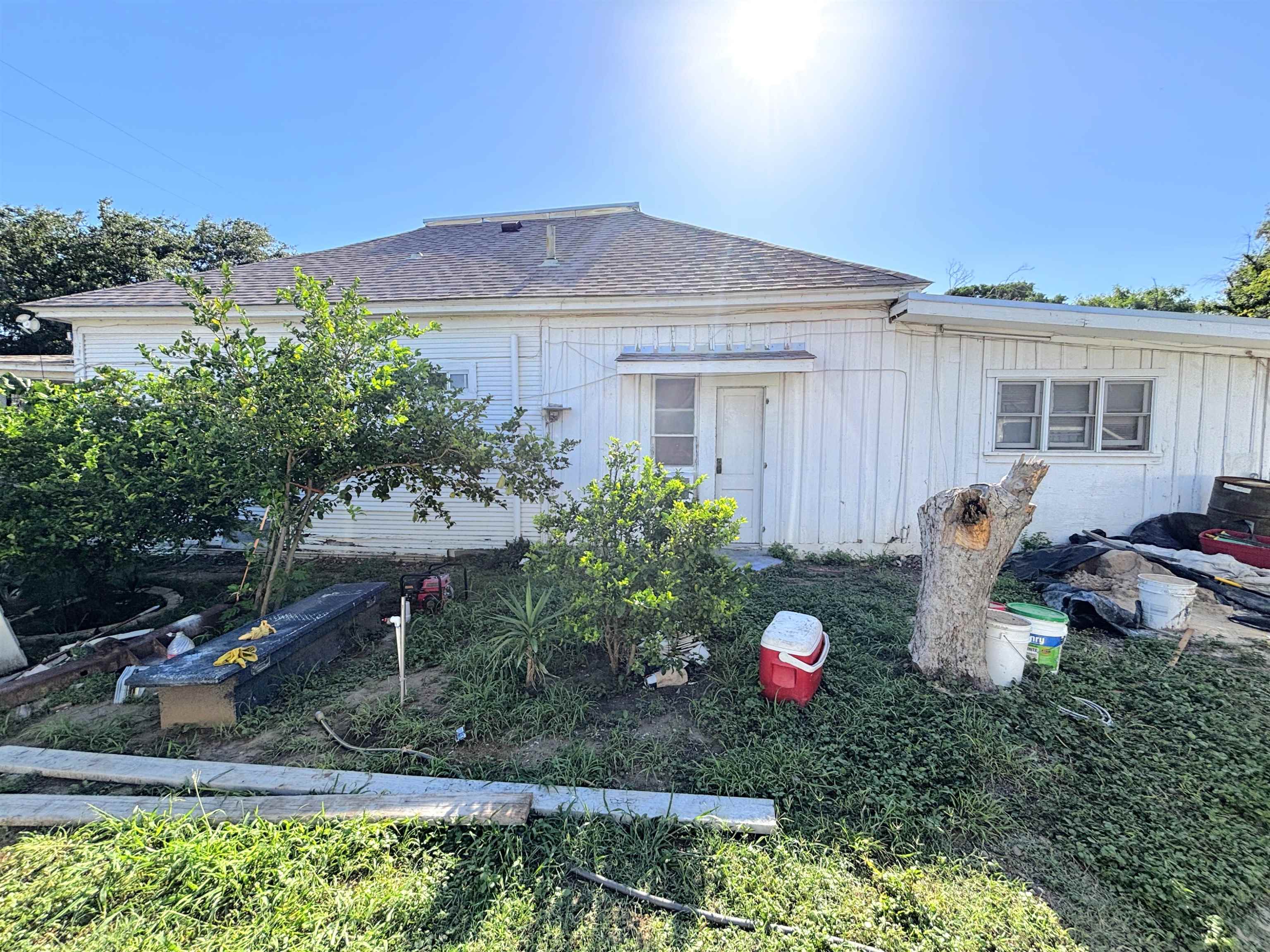 716 Laredo St Property Photo 13