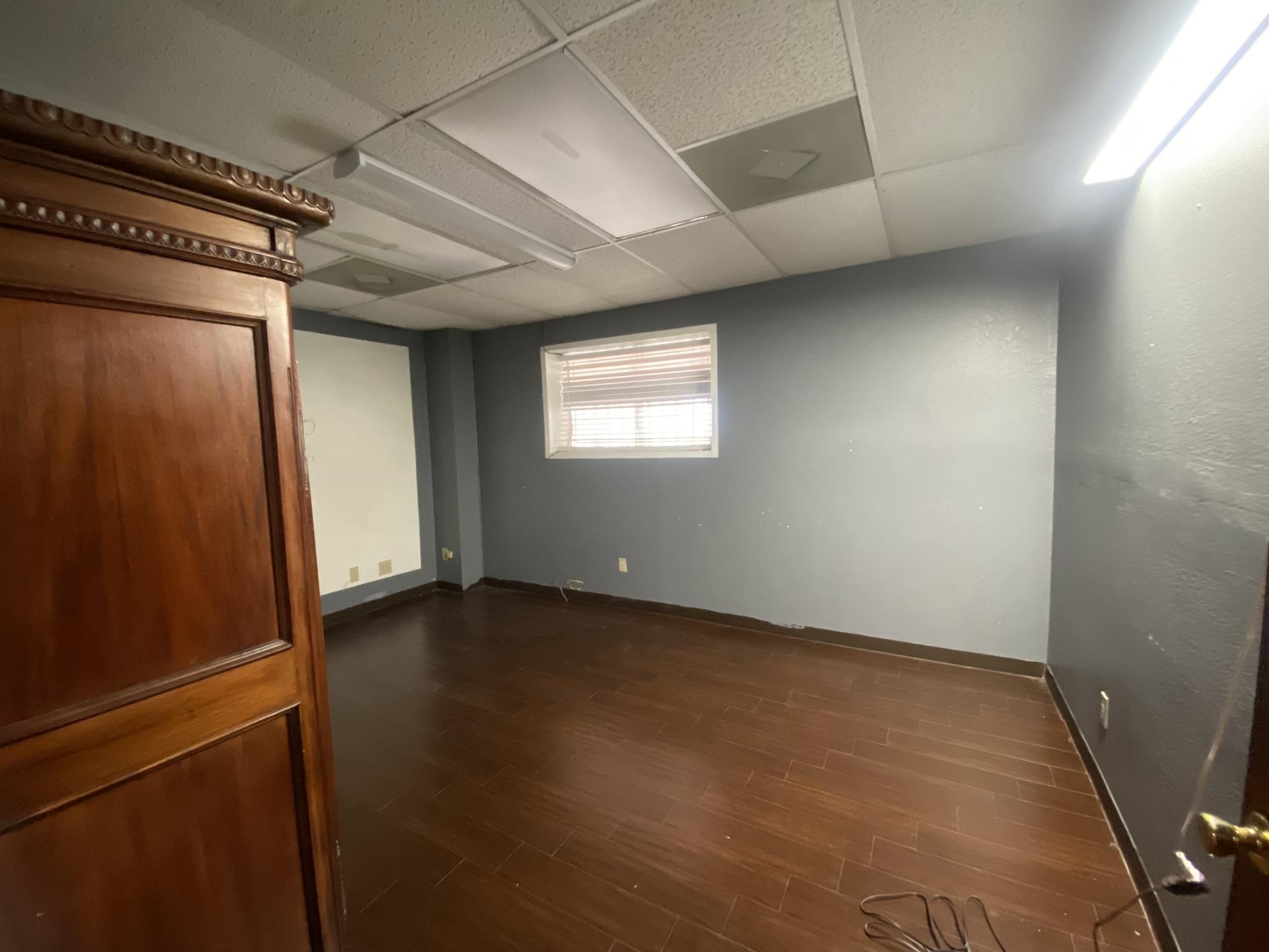 1808 Markley Ln Property Photo 4