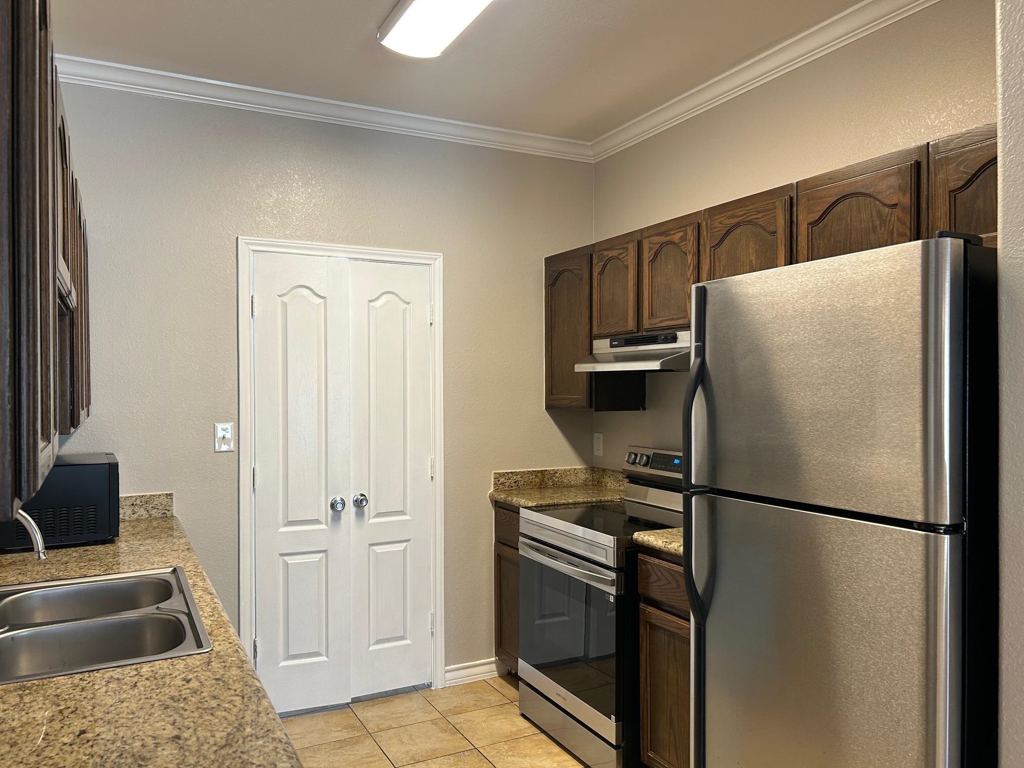 3664 E Del Mar Blvd 2a Property Photo 8