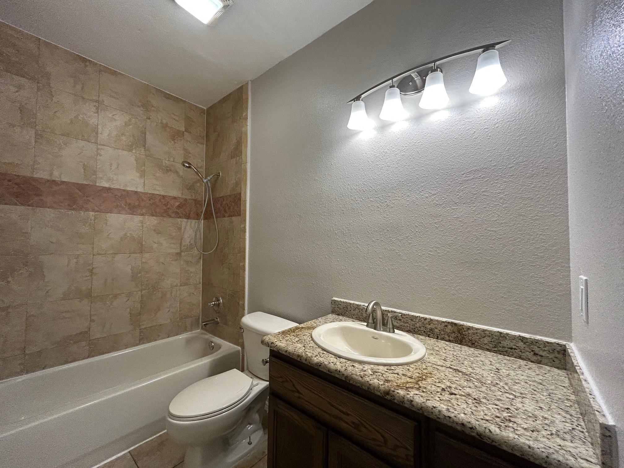 3664 E Del Mar Blvd 2a Property Photo 28
