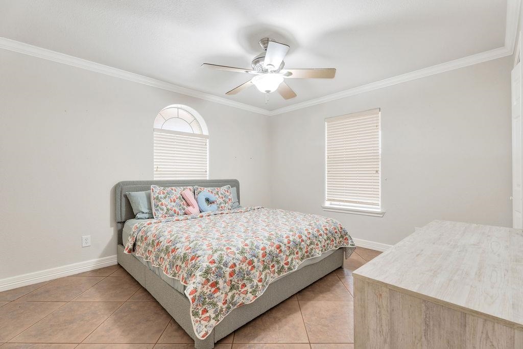 1302 Col. Antonio Zapata Avenue Property Photo 9