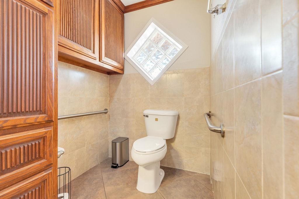 1302 Col. Antonio Zapata Avenue Property Photo 16