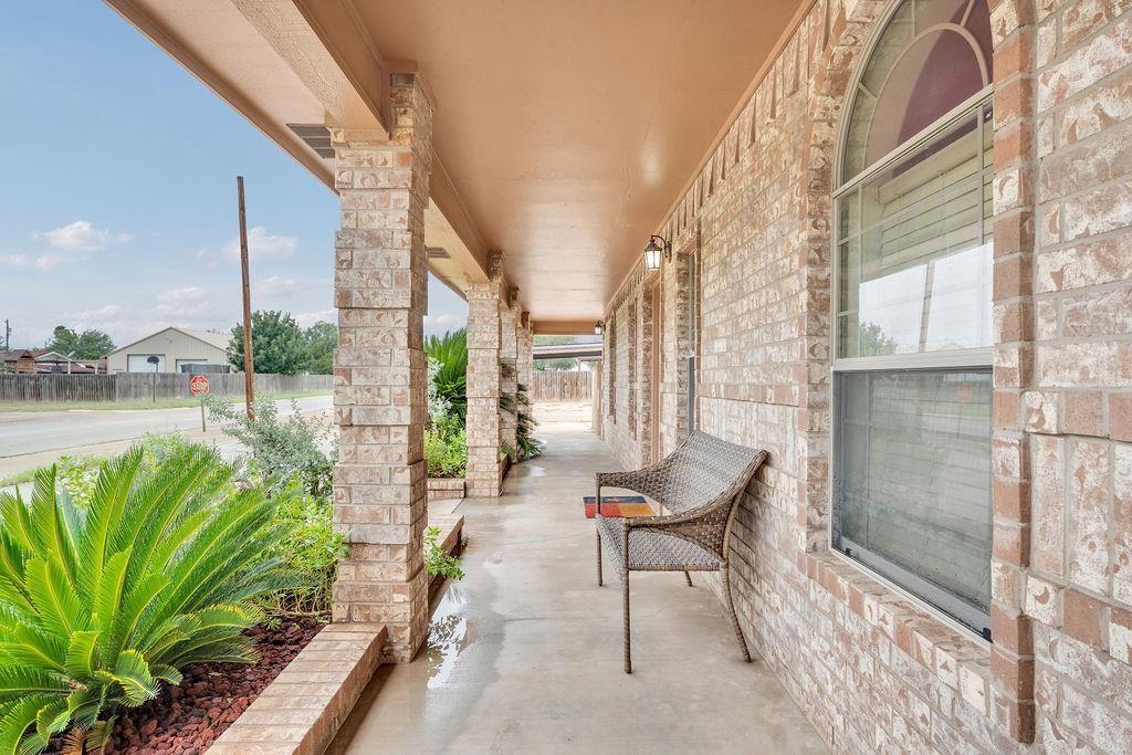 1302 Col. Antonio Zapata Avenue Property Photo 18