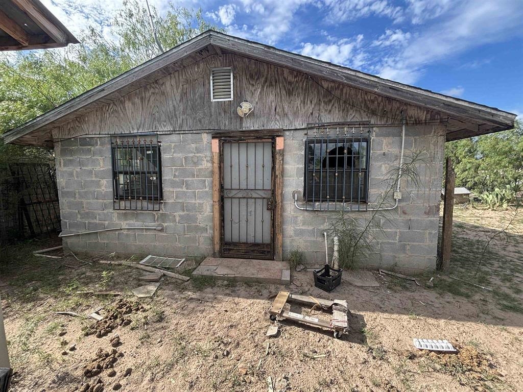 402 Hernandez Property Photo 1