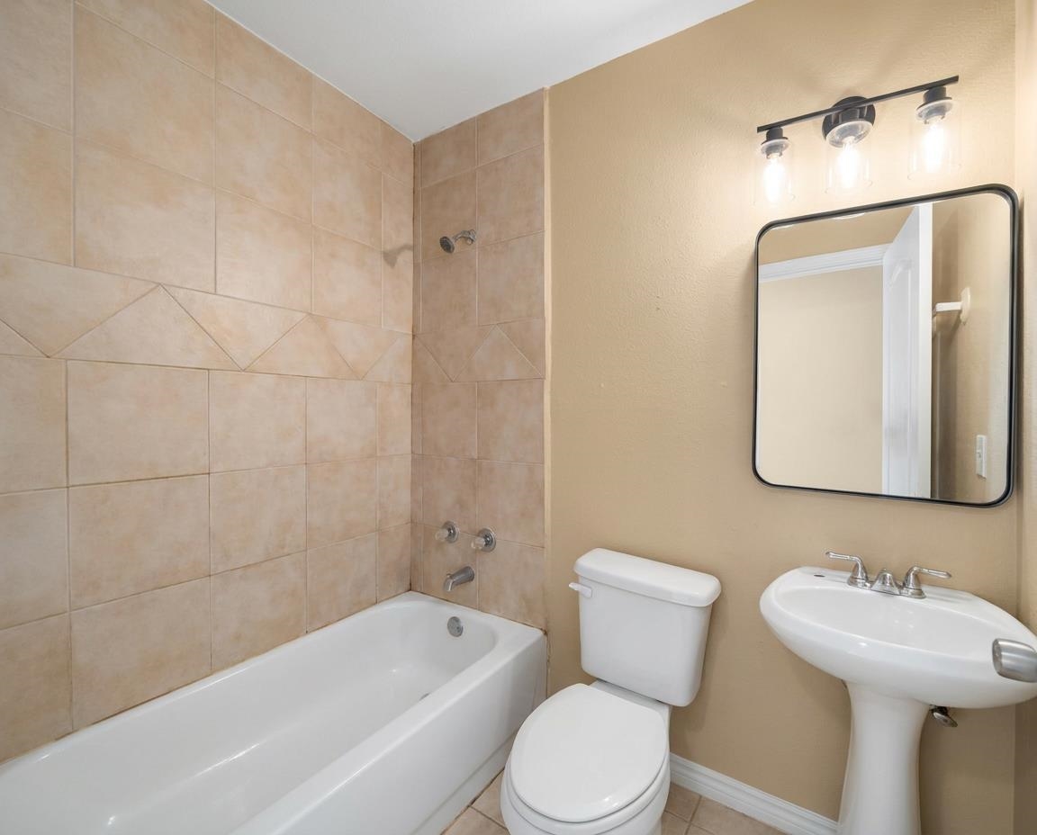 312 Begona Ct 1 Property Photo 15