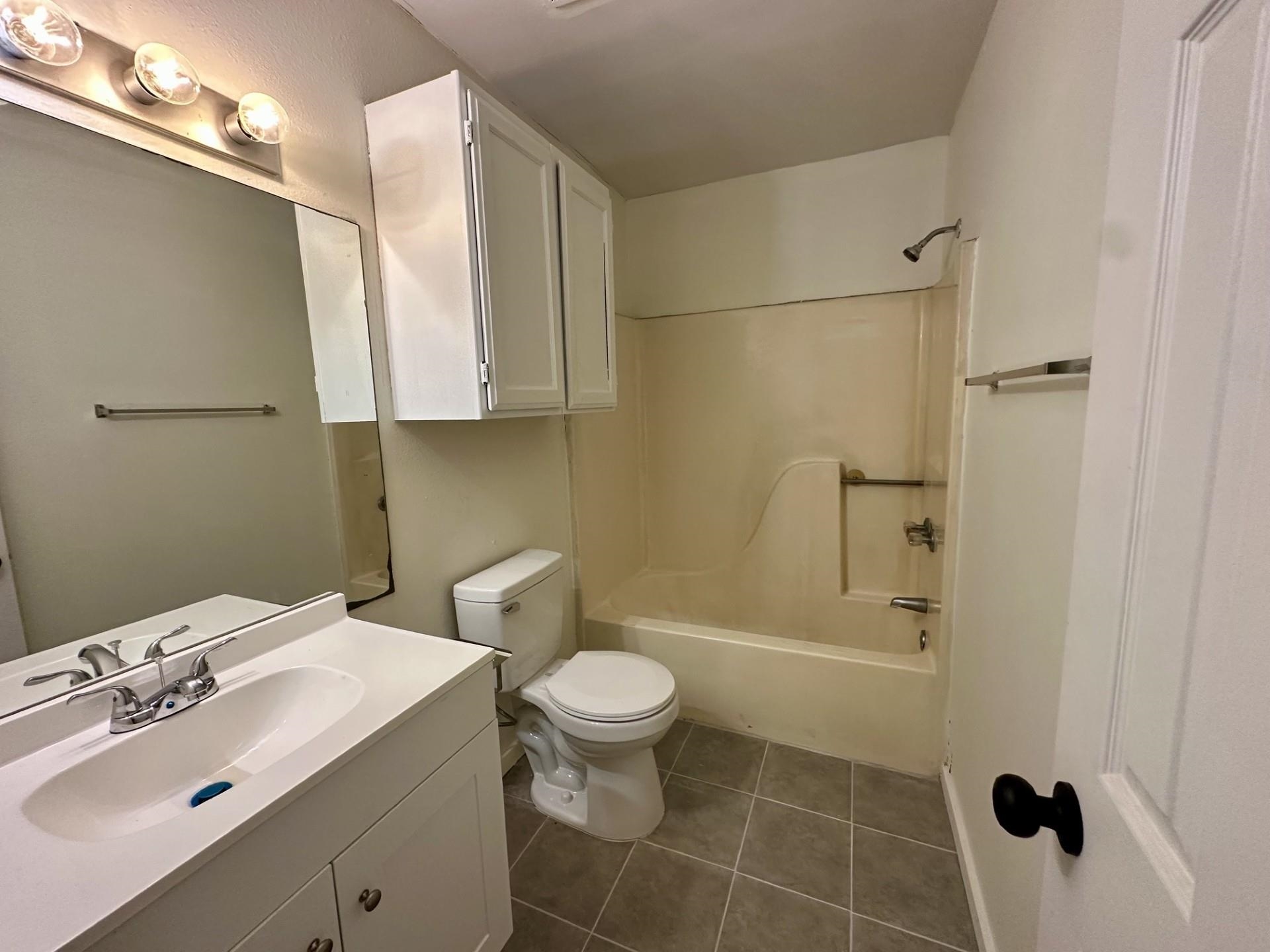 8915 Mcpherson Rd 1a Property Photo 13