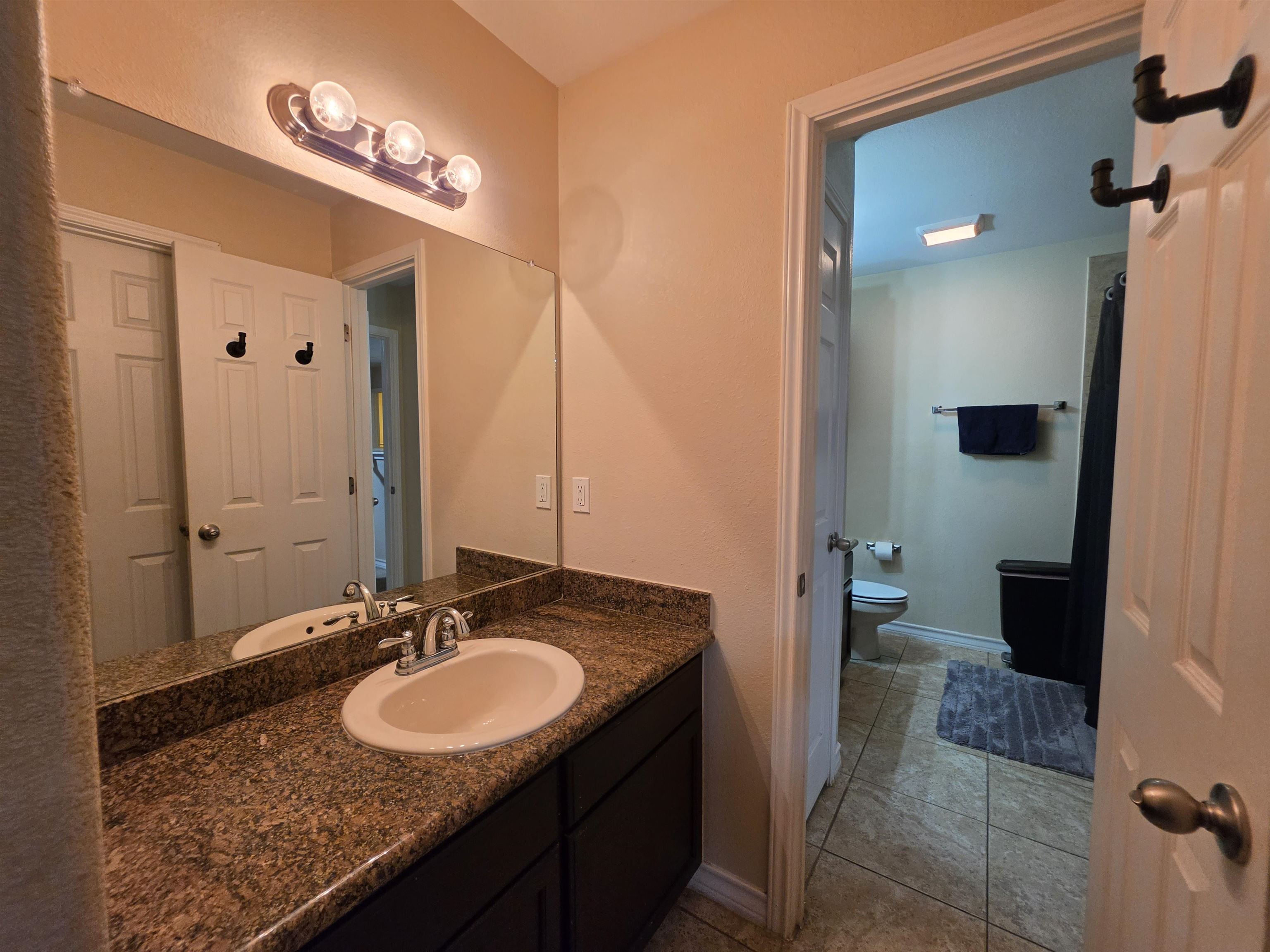 302 Date Palm Dr. Property Photo 18