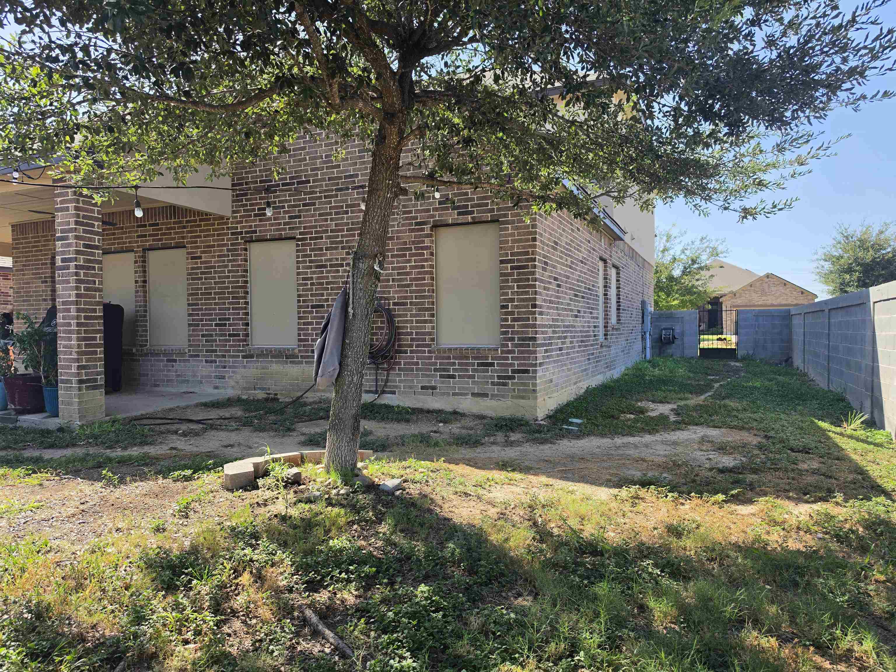 302 Date Palm Dr. Property Photo 28