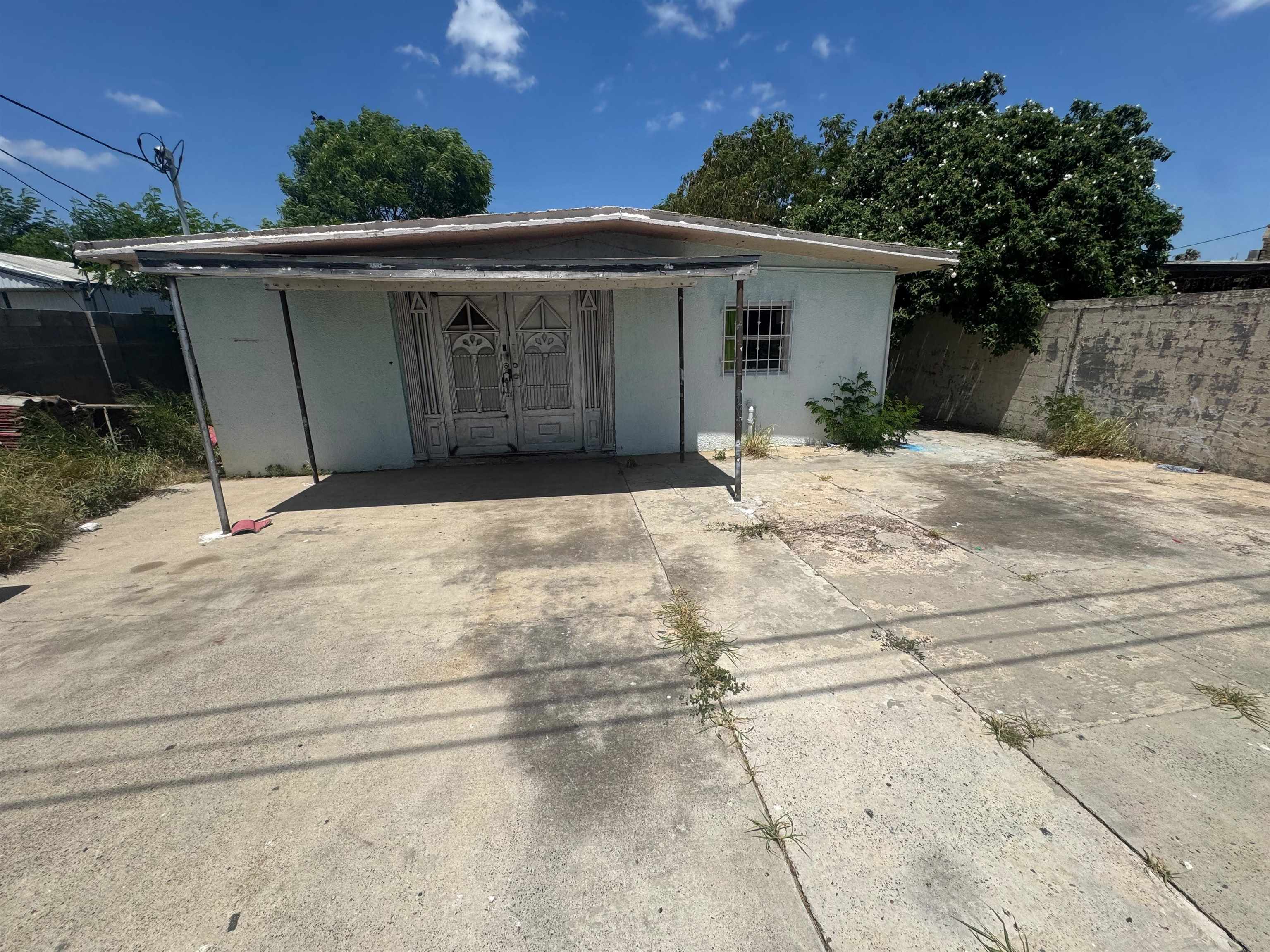 4622 Arzube Ln Property Photo 1