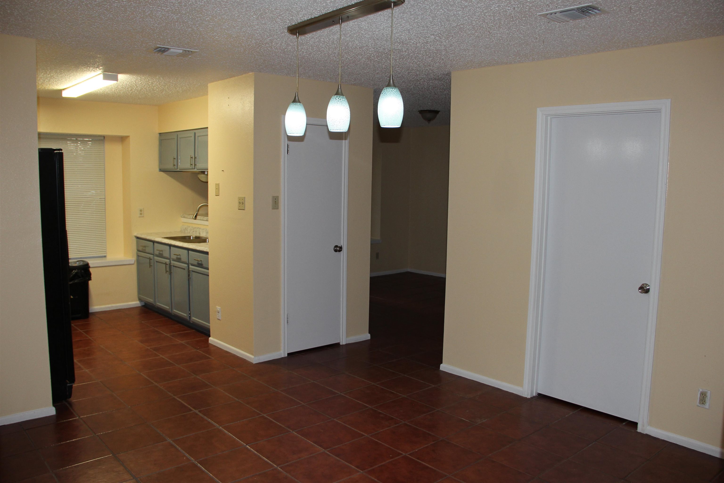 1801 Denmark Ln Property Photo 7