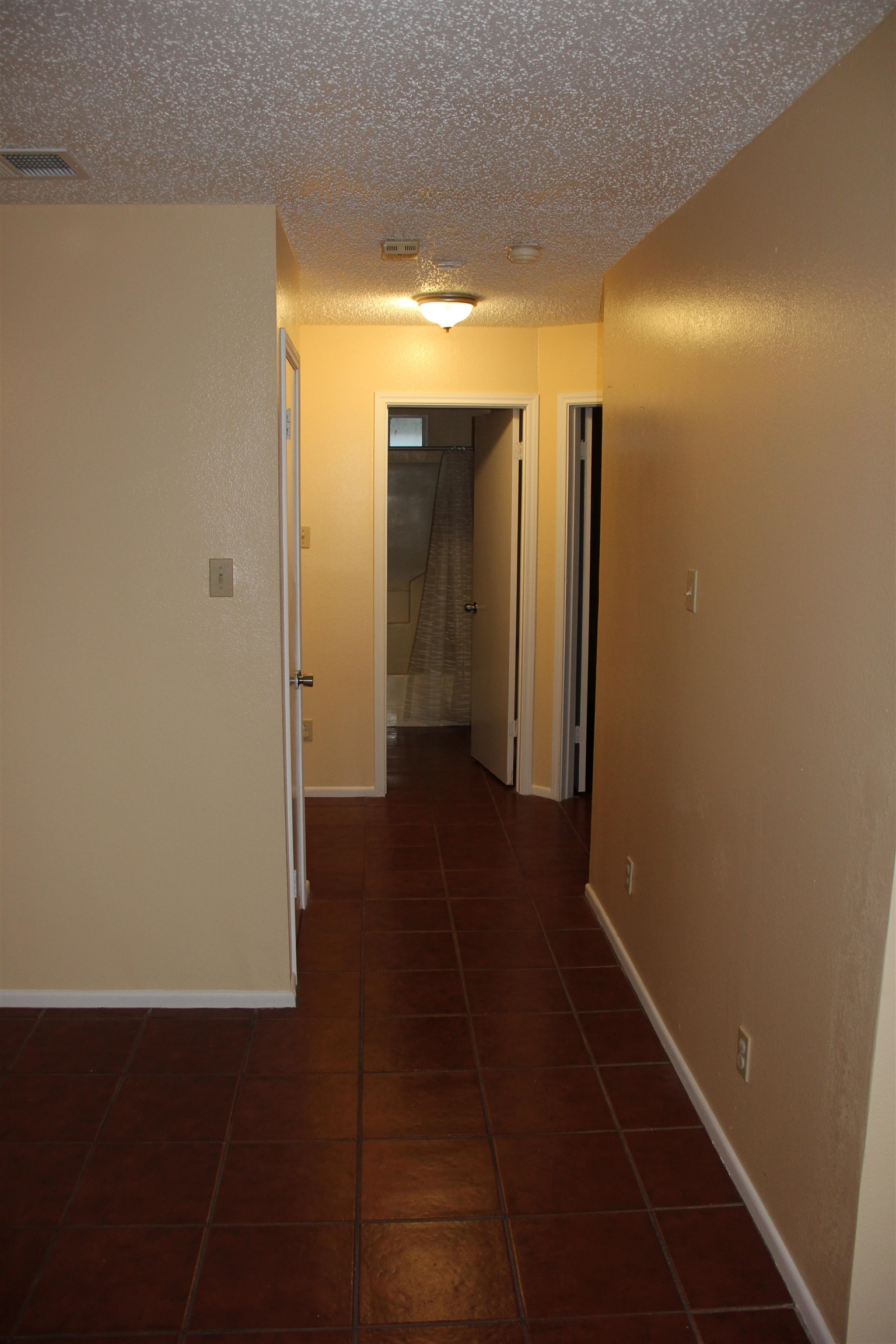 1801 Denmark Ln Property Photo 9