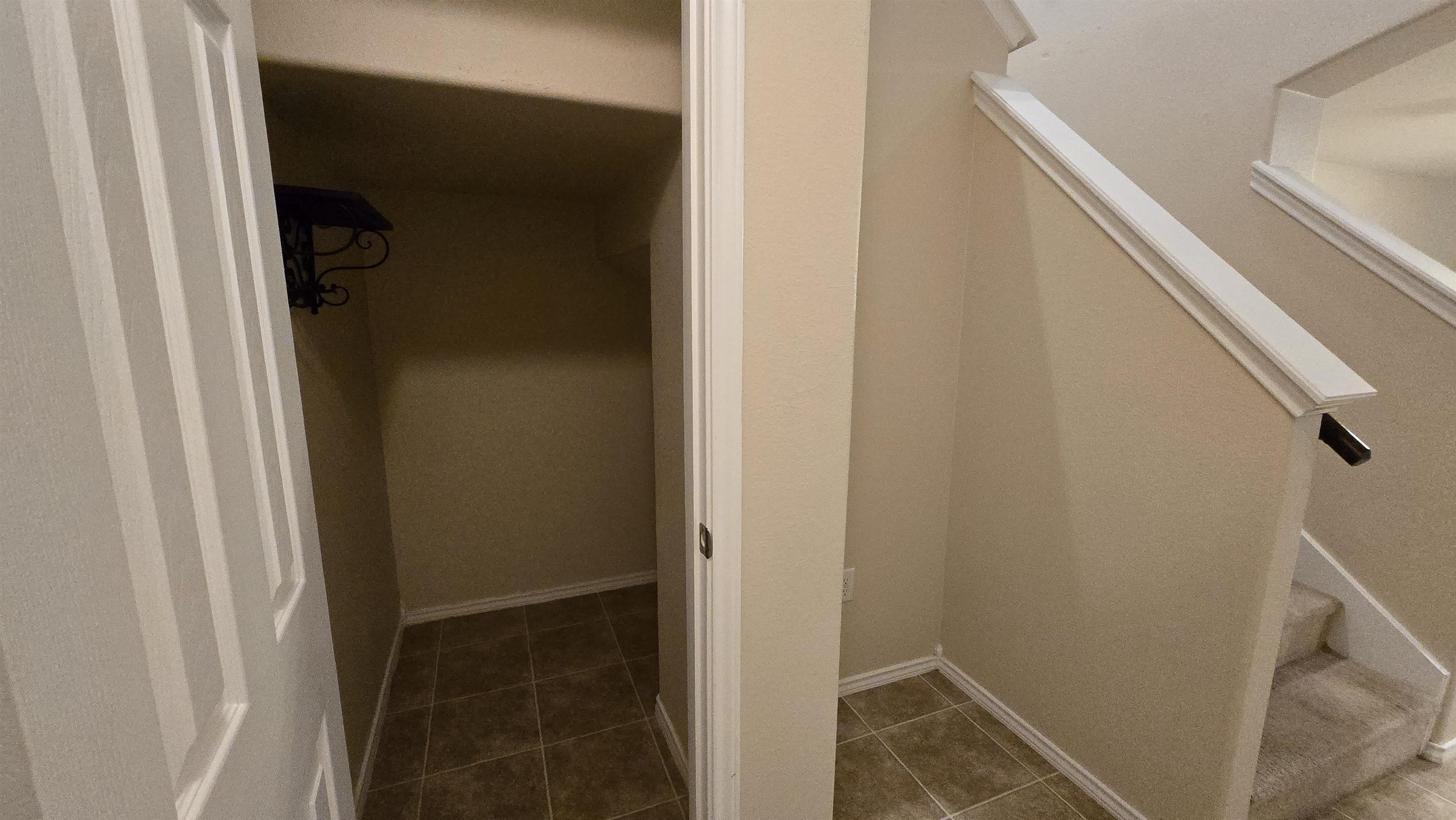 4301 Caroline St Property Photo 4