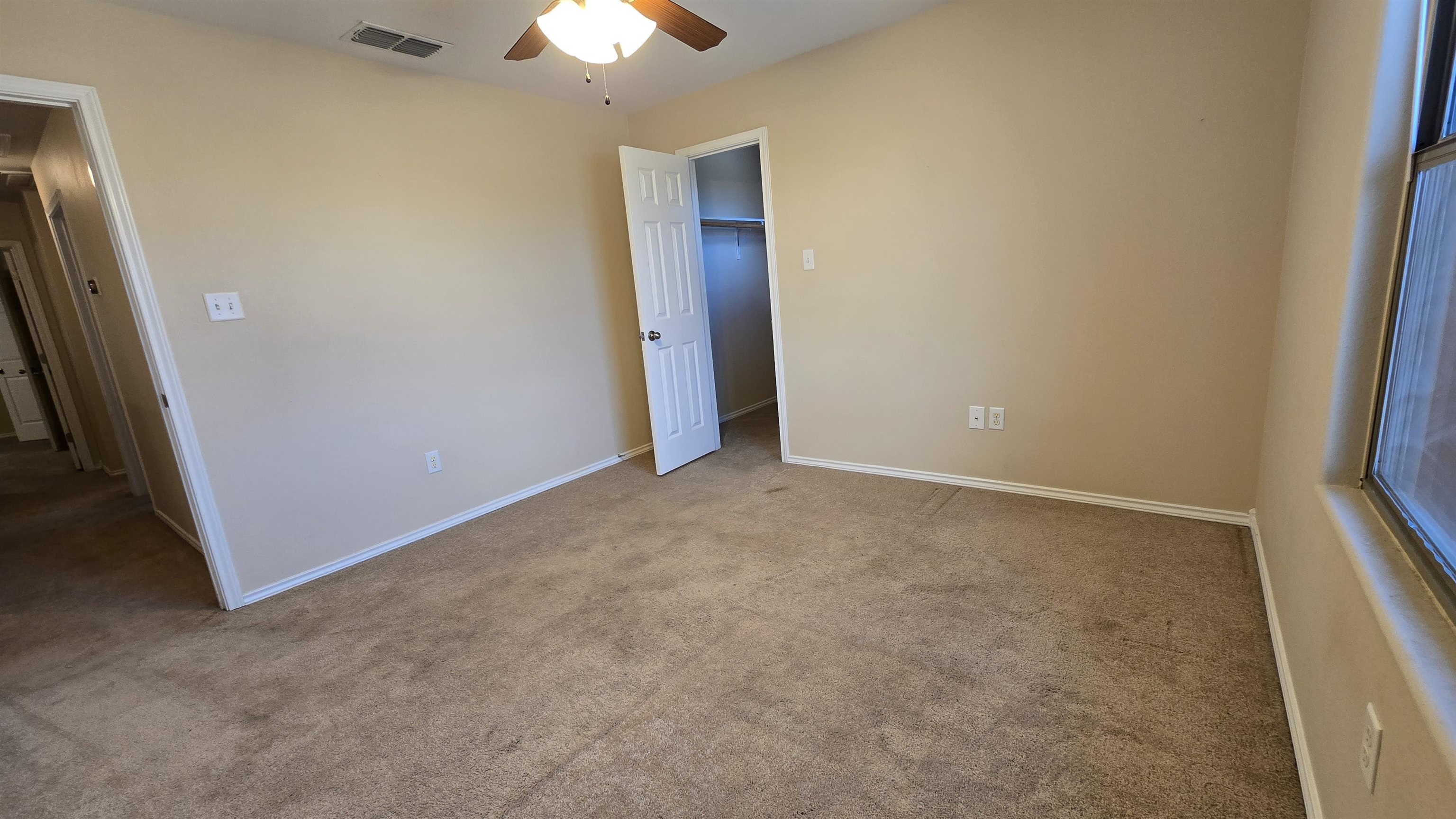 4301 Caroline St Property Photo 16