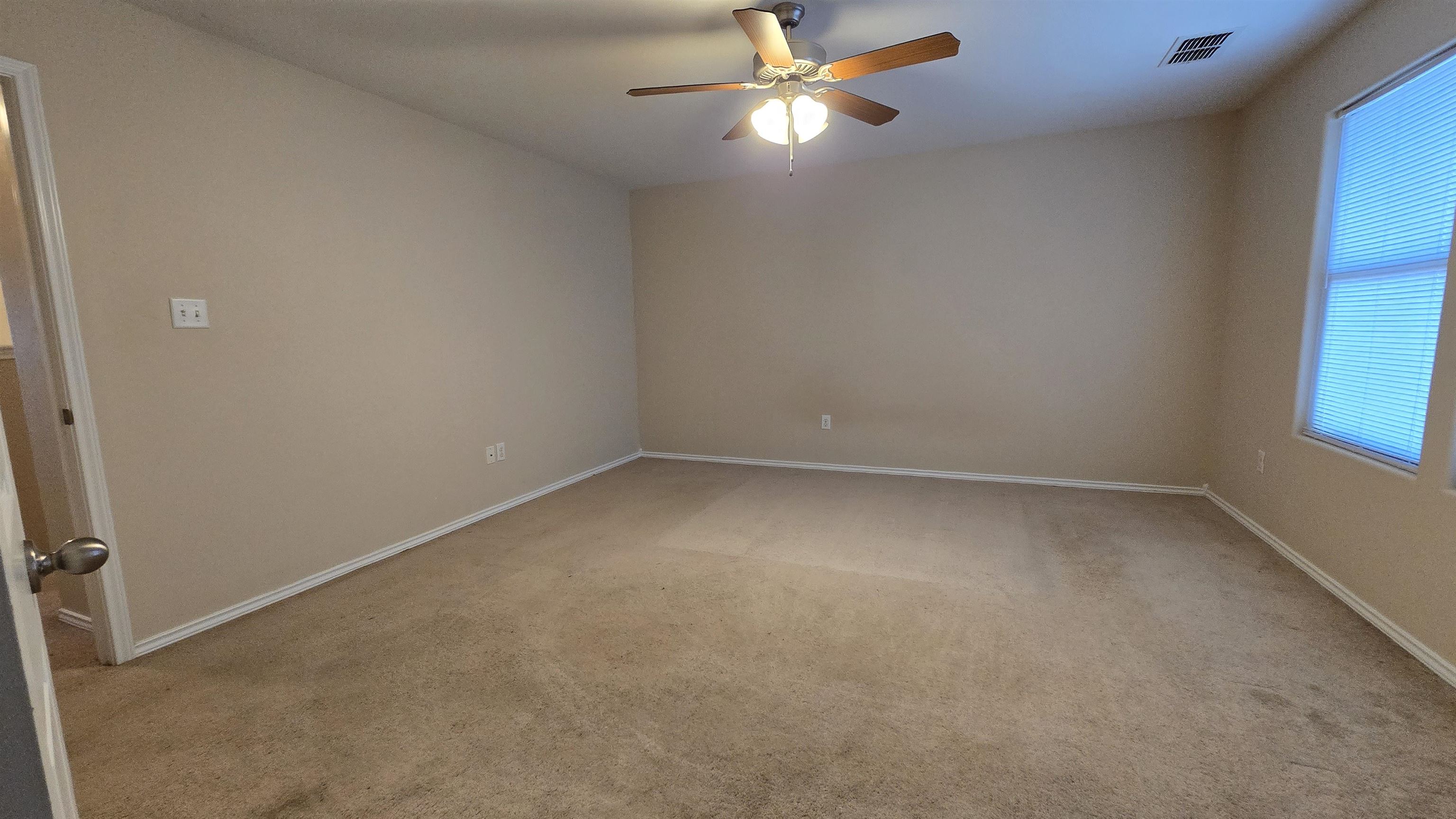 4301 Caroline St Property Photo 26