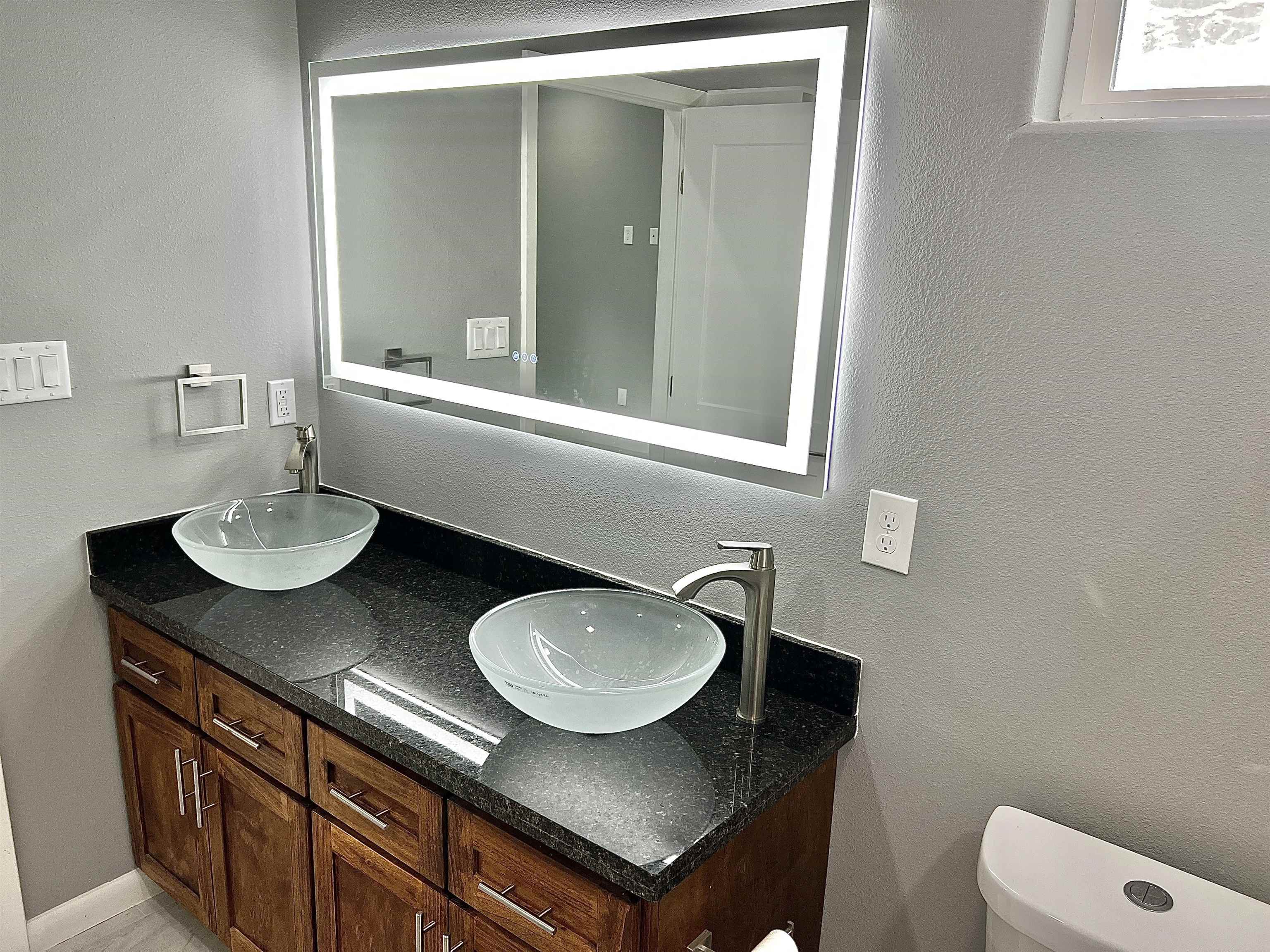 3511 Pine St Property Photo 16