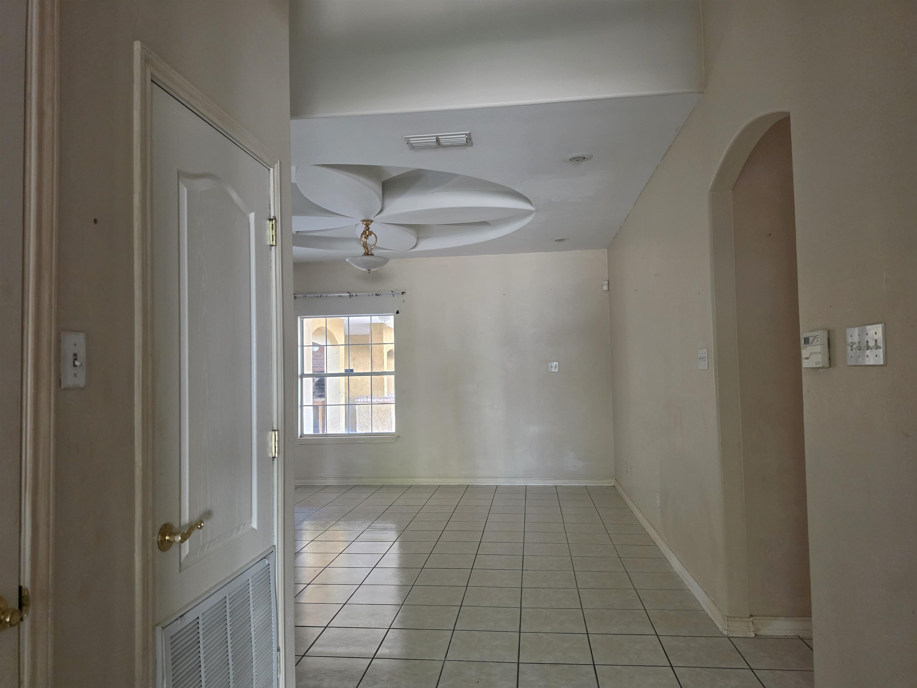 246 Westham Dr Property Photo 2