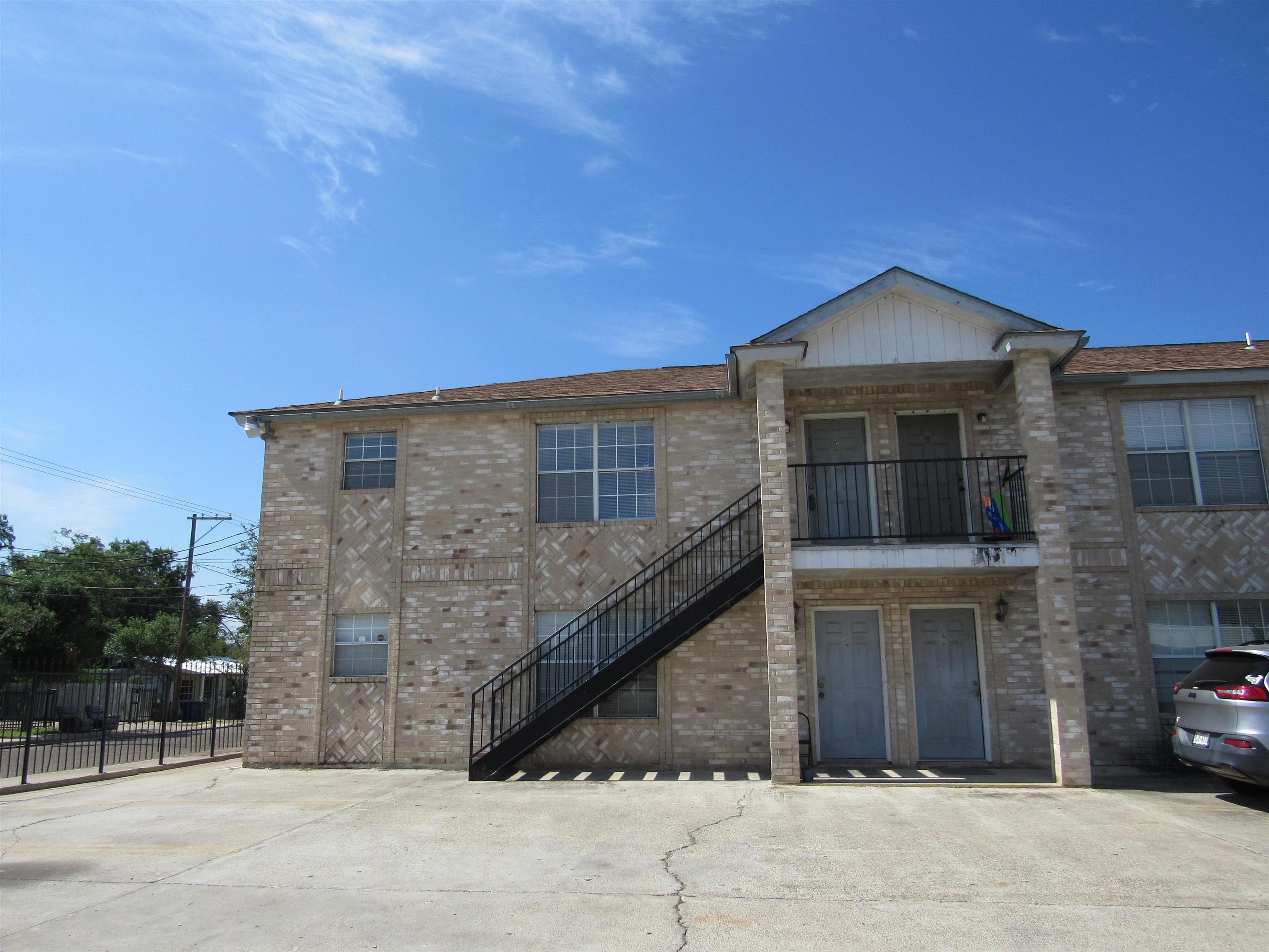 2819 Guerrero St #5 Property Photo 1