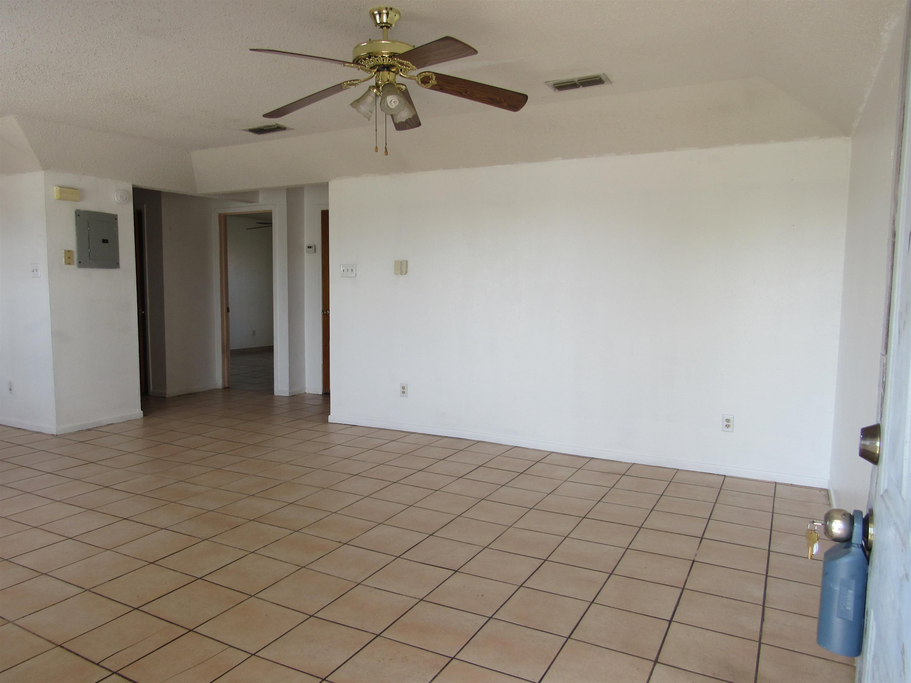 2819 Guerrero St #5 Property Photo 2