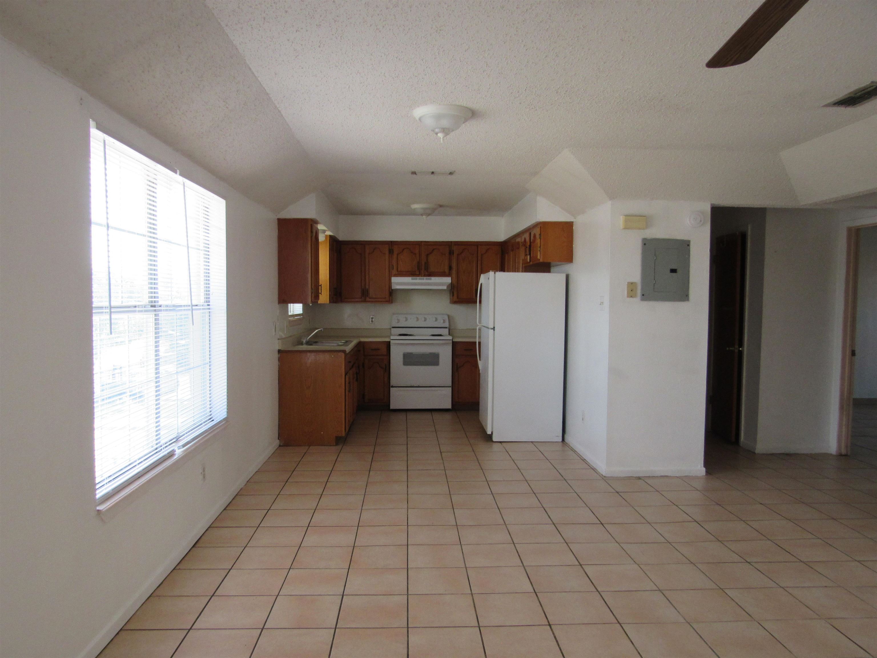 2819 Guerrero St #5 Property Photo 3