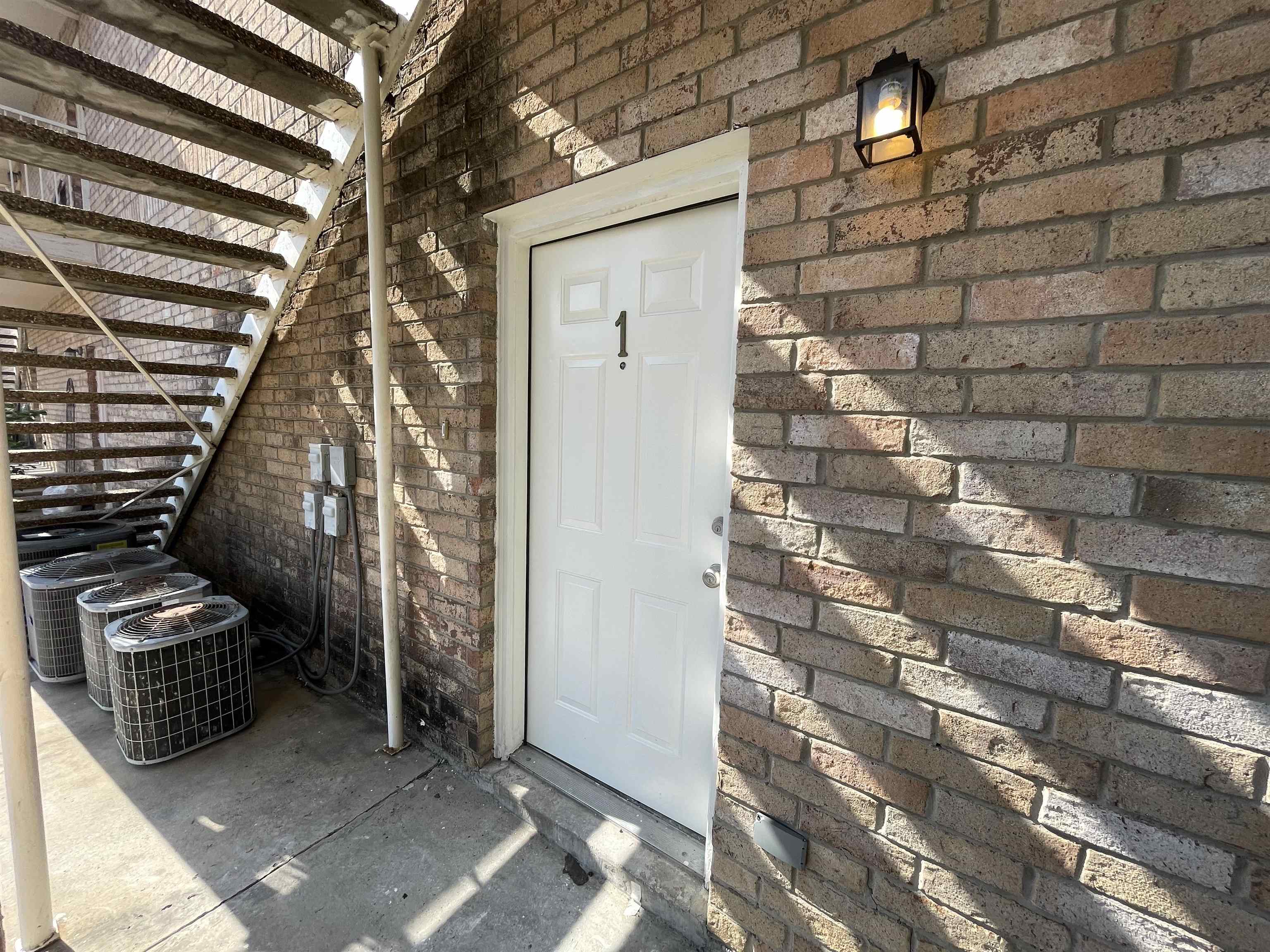 511 Shiloh Dr 1 Property Photo 1