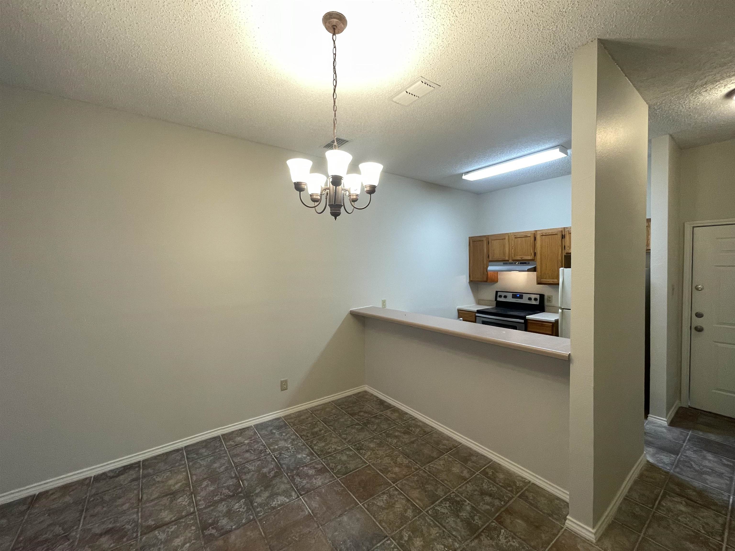 511 Shiloh Dr 1 Property Photo 6