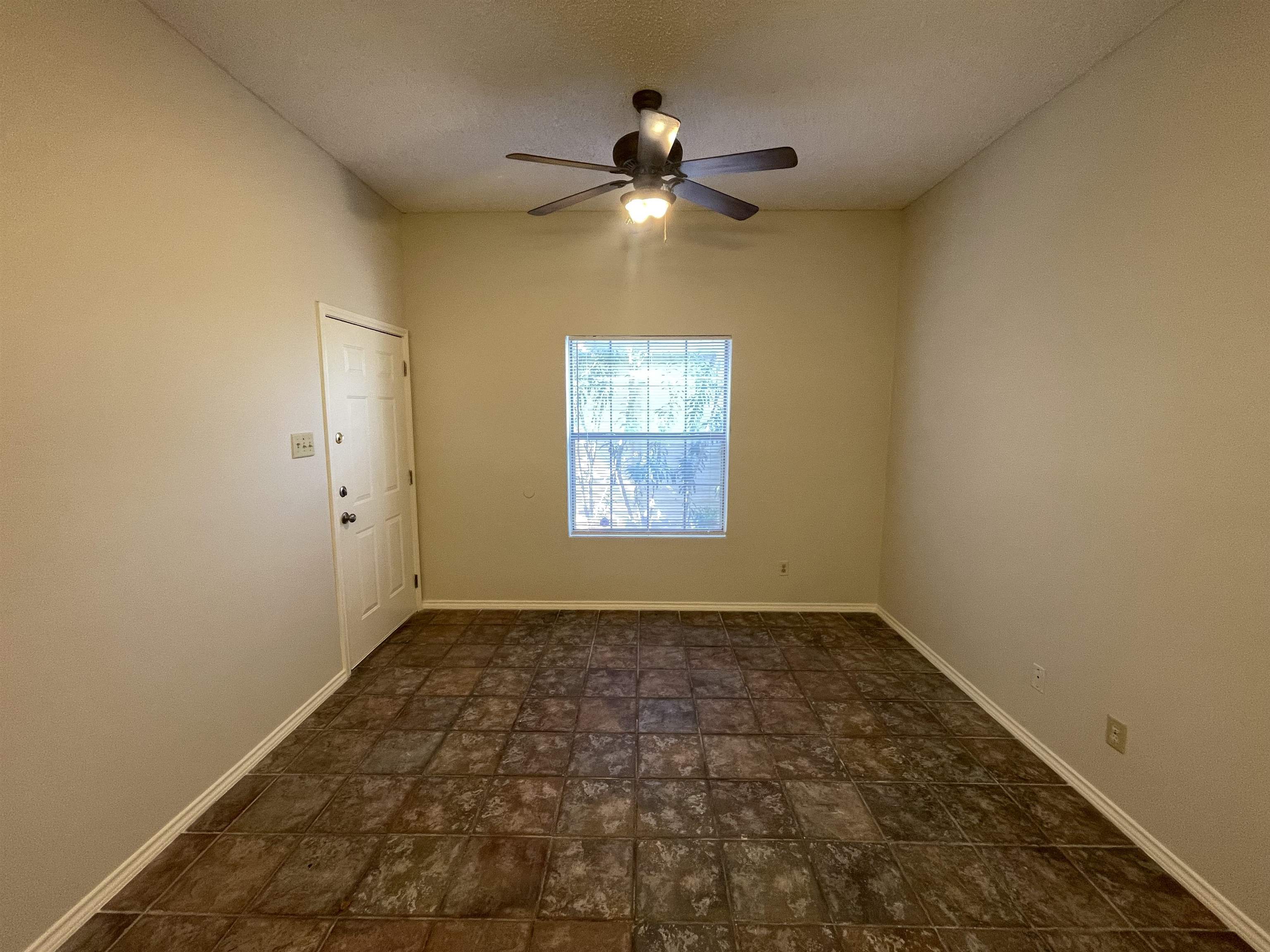 511 Shiloh Dr 1 Property Photo 8
