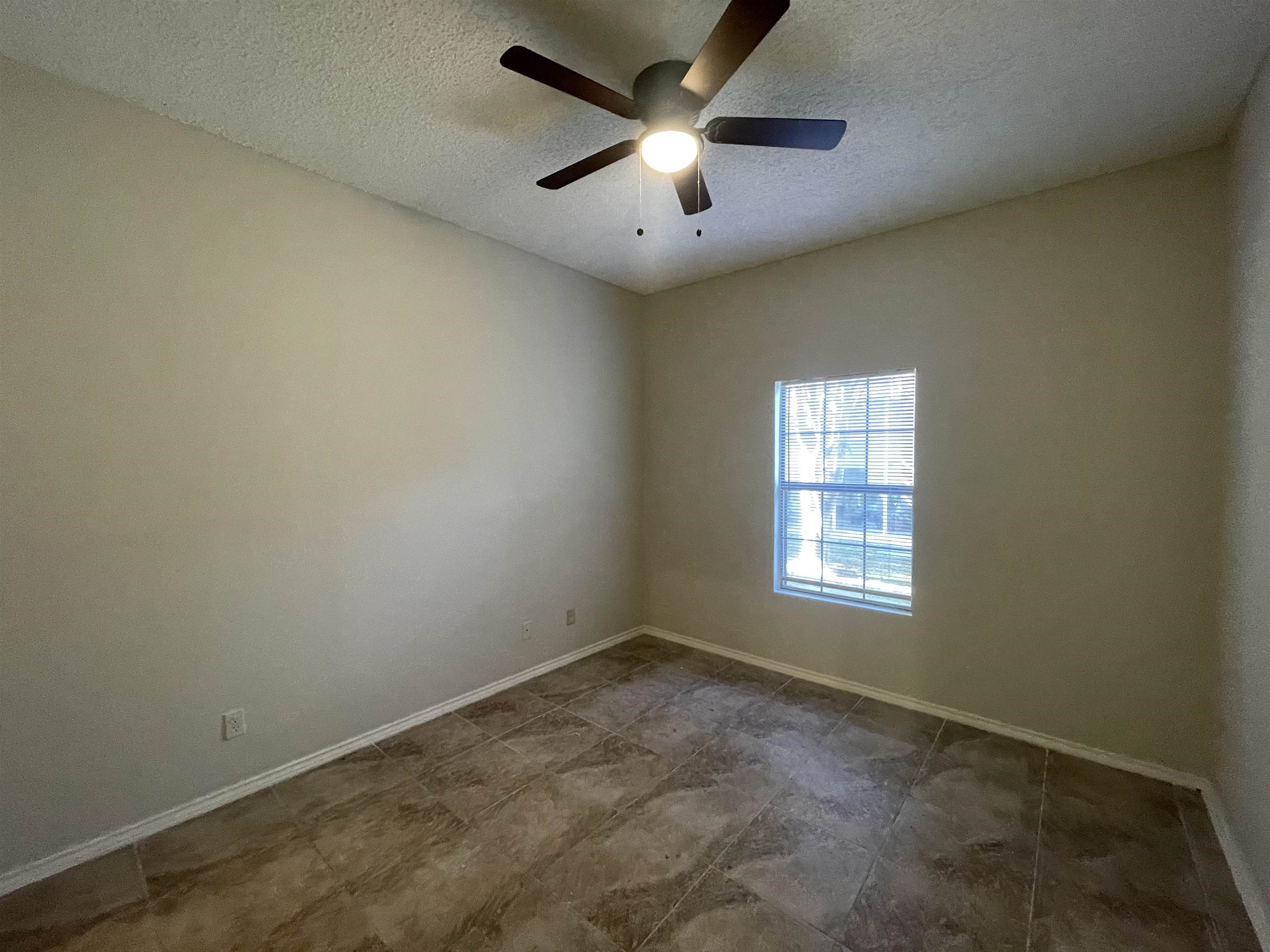 511 Shiloh Dr 1 Property Photo 9