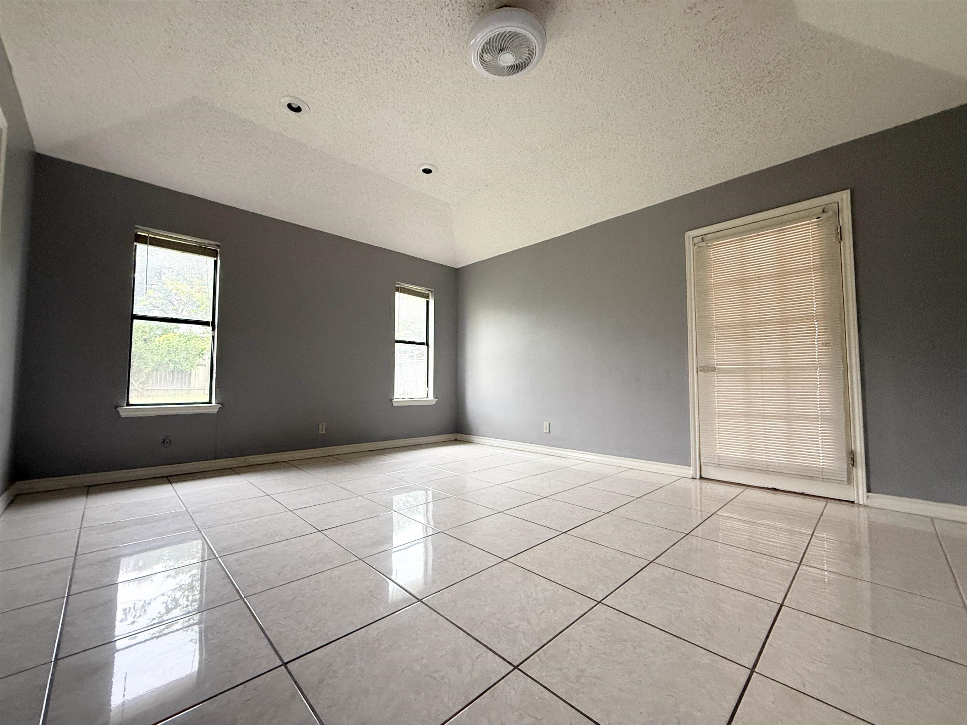 1214 St Patrick Dr Property Photo 16