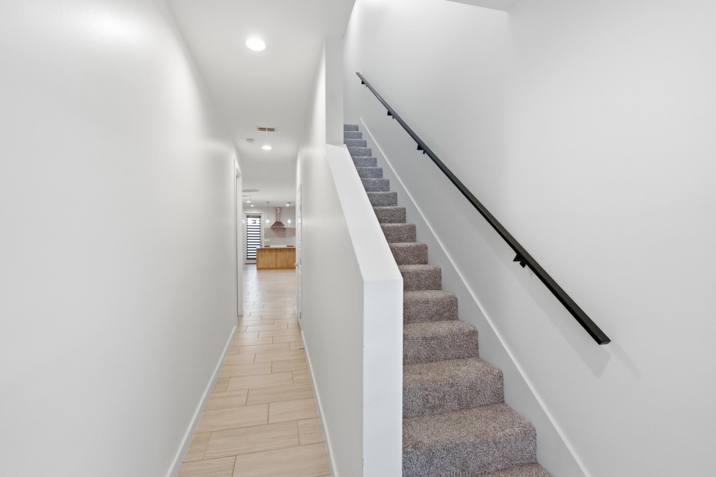 416 Deer Path Loop Property Photo 8