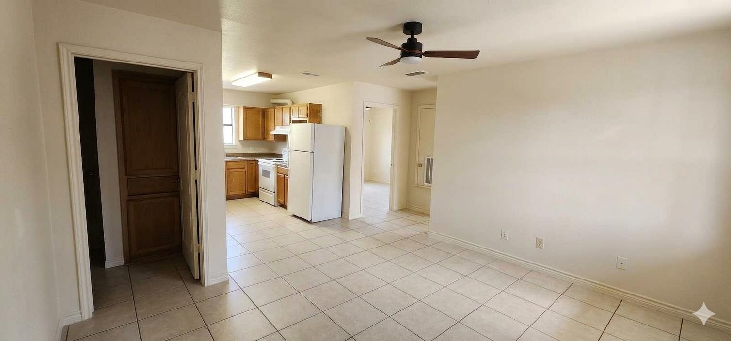 2407 Pierce St Property Photo 10