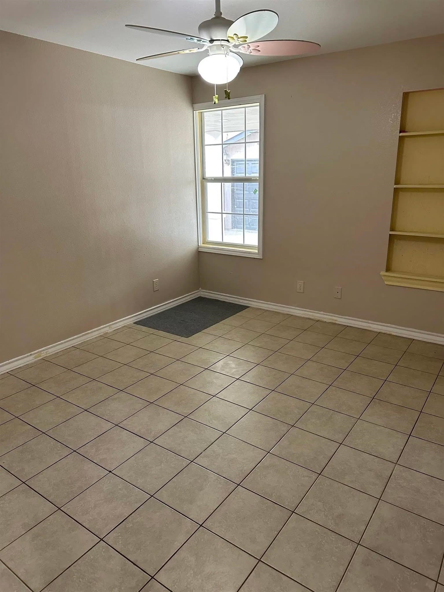 719 Oleander St Property Photo 13