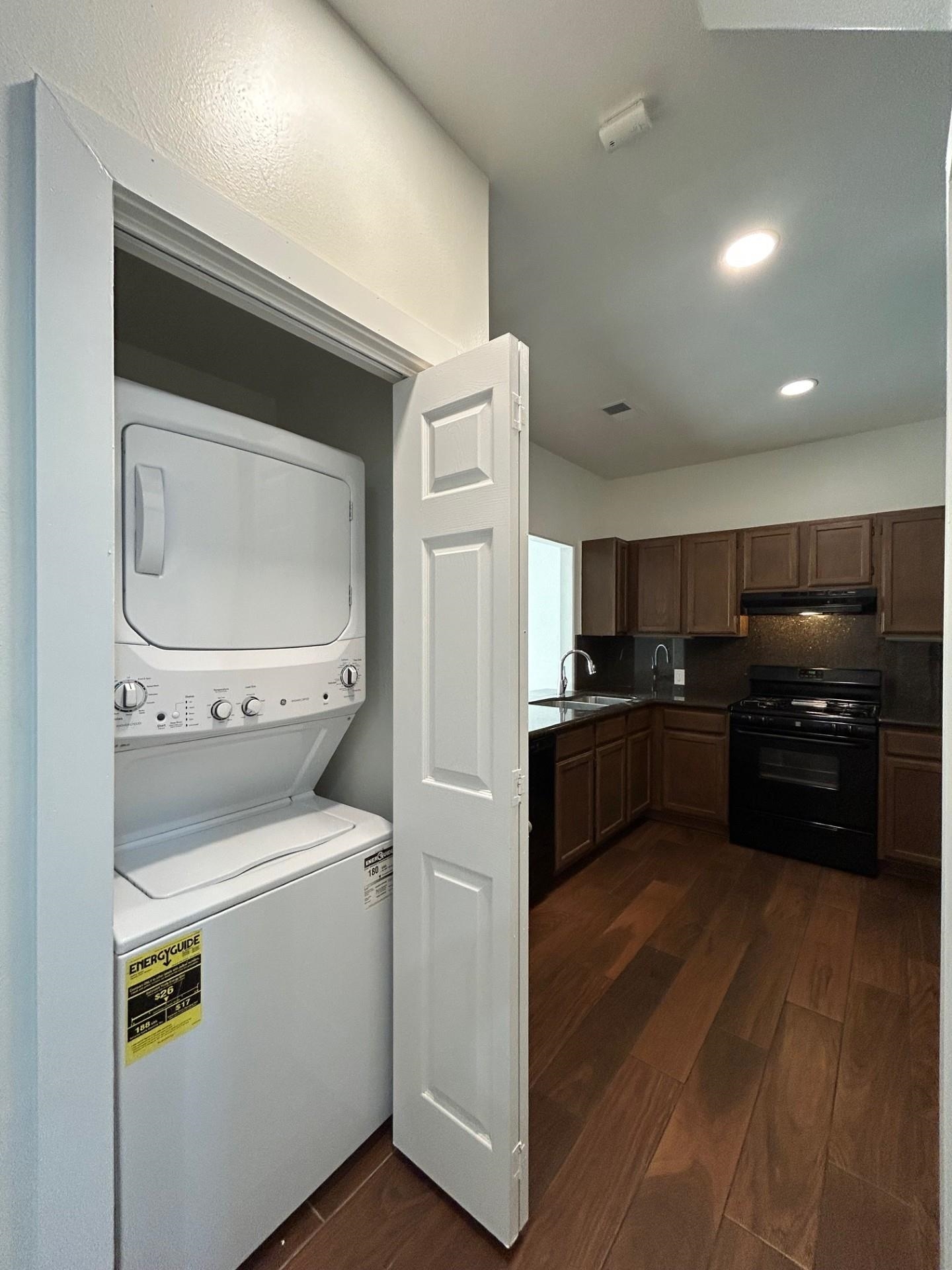 2445 Monarch Dr 801 Property Photo 10