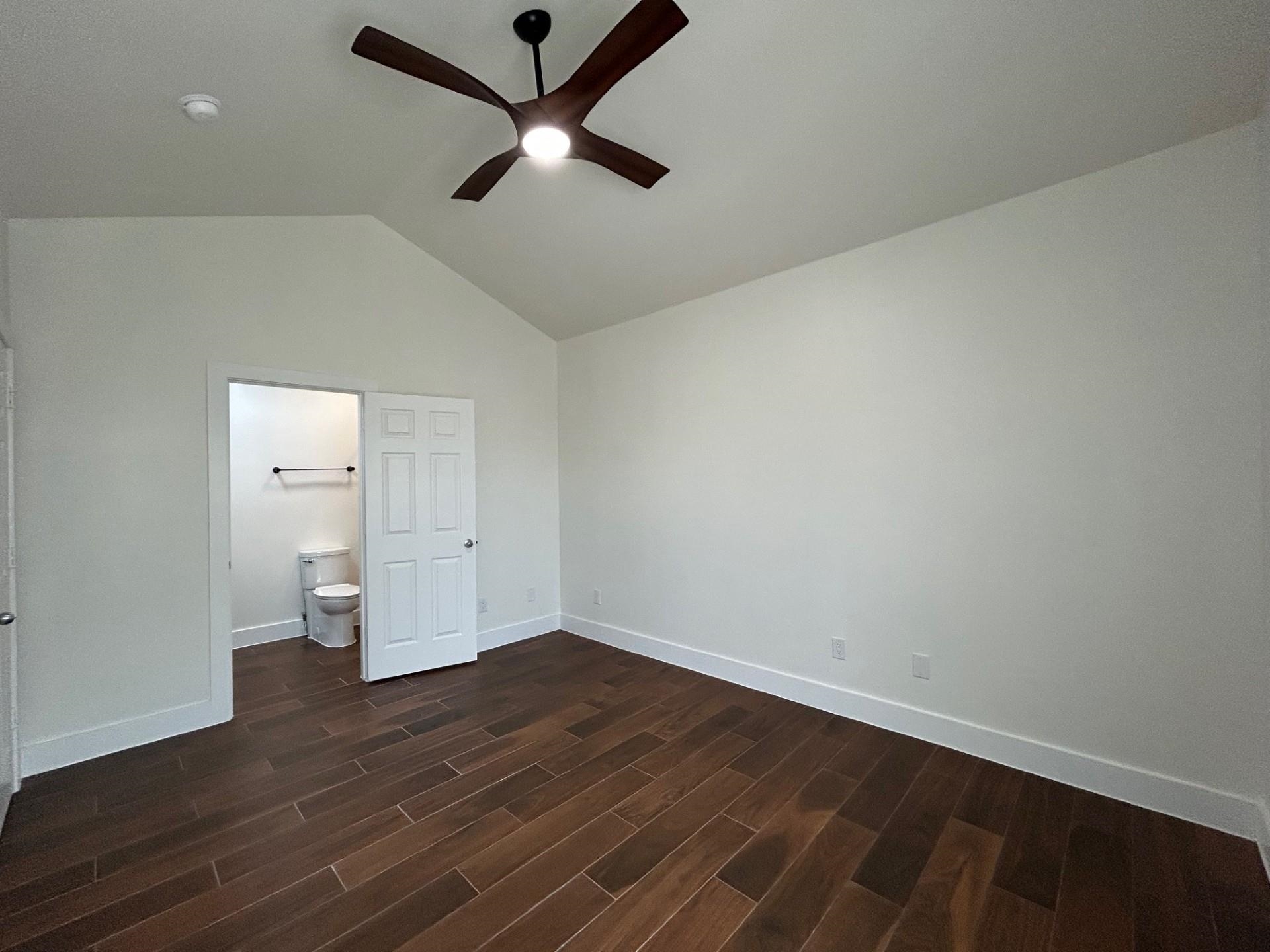 2445 Monarch Dr 801 Property Photo 12