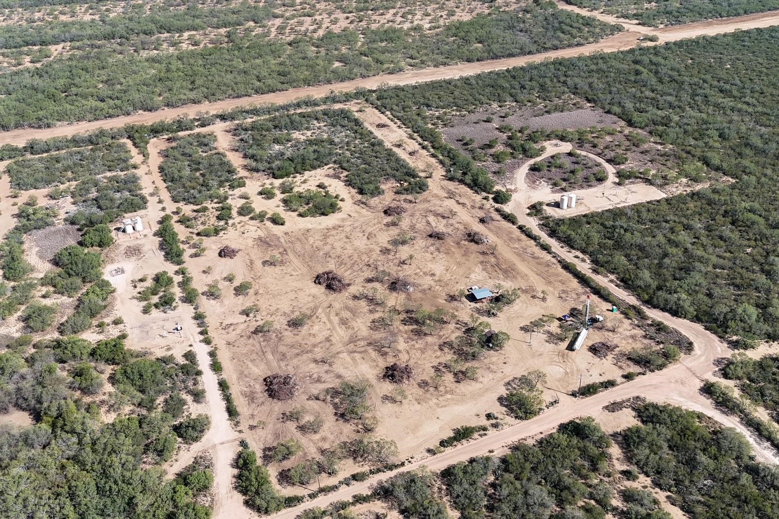 630 Los Huisaches Rd. Property Photo 4