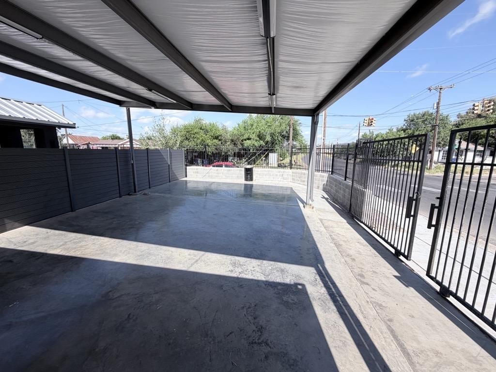 101 Corpus Christi St Property Photo 8