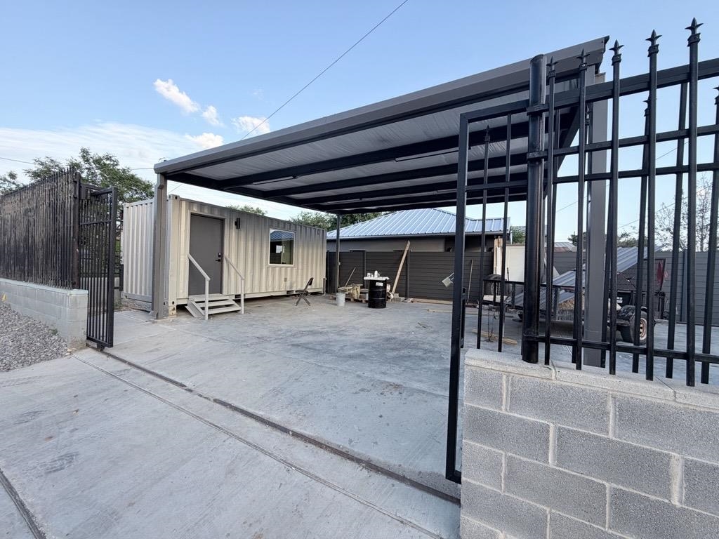 101 Corpus Christi St Property Photo 10