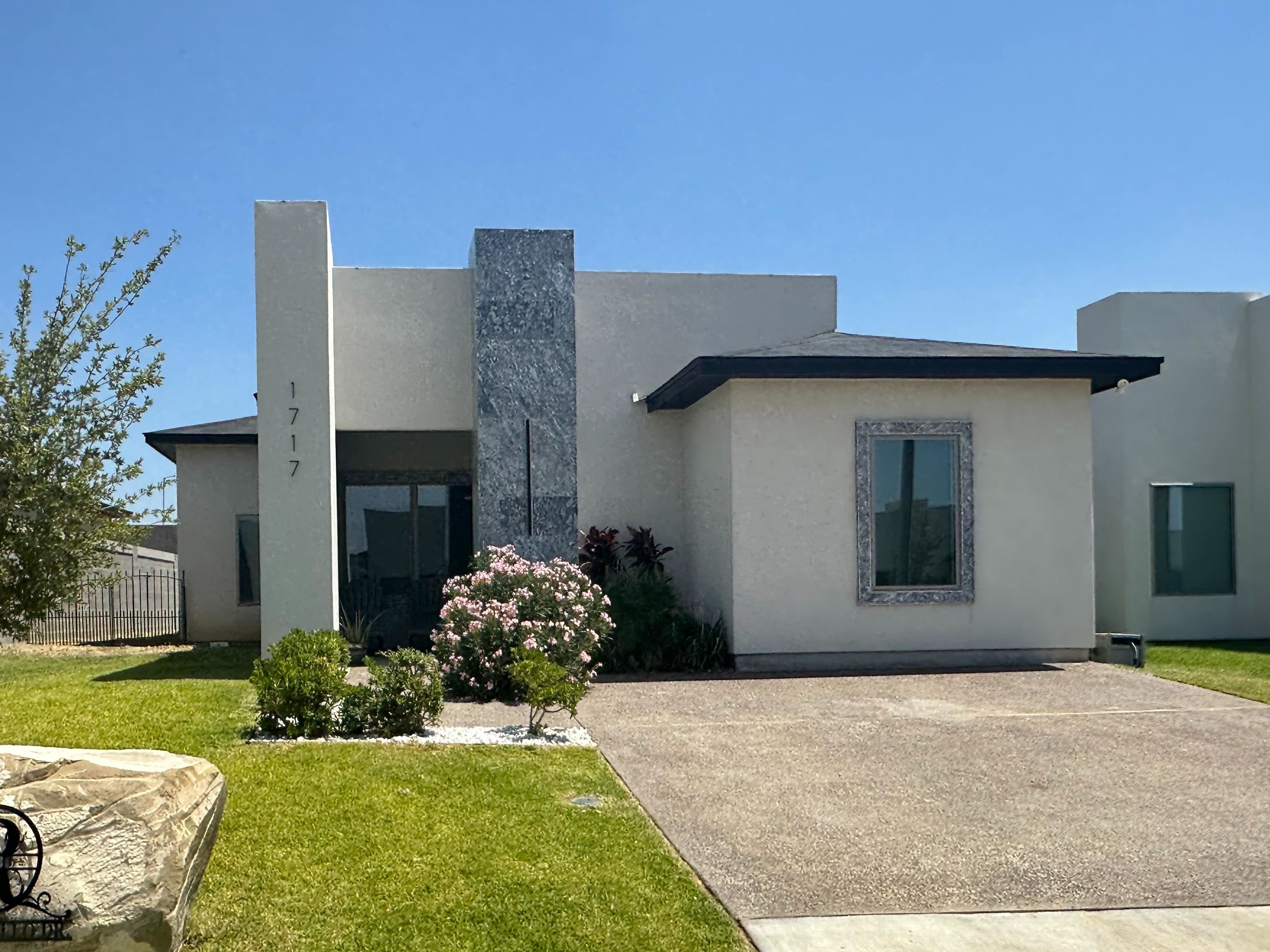 1717 Fresnillo Dr. Property Photo 1
