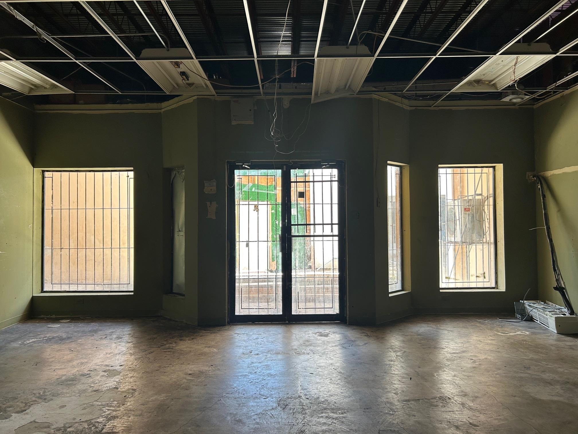 1311 Iturbide St Property Photo 3