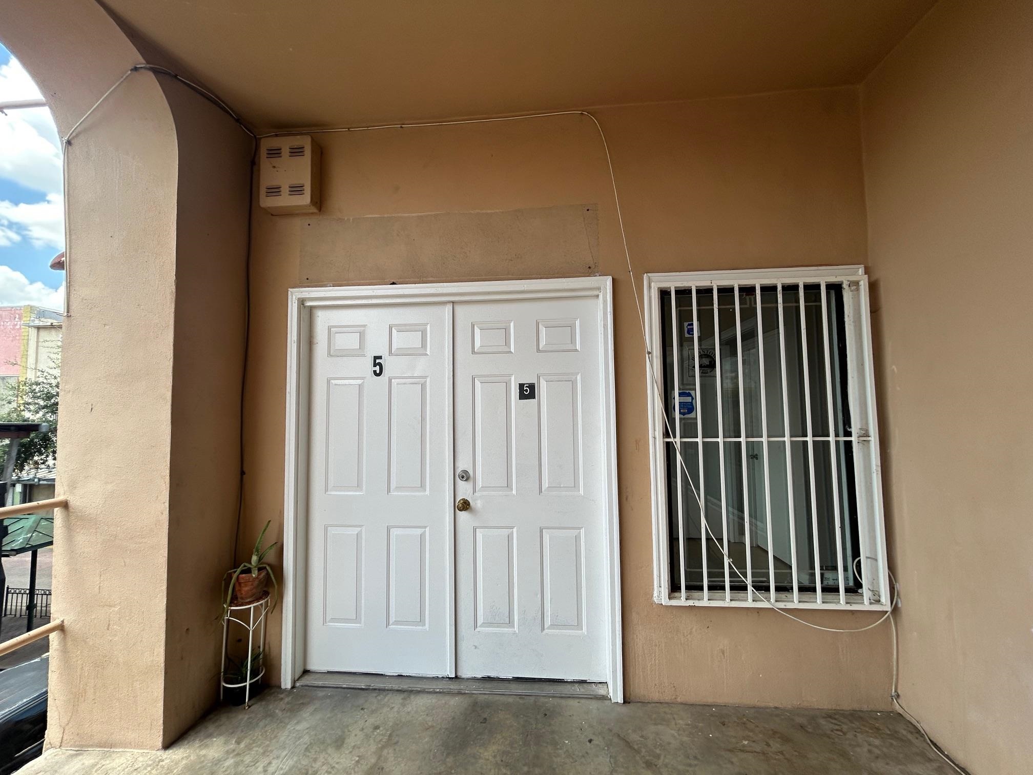 1311 Iturbide St Property Photo 18