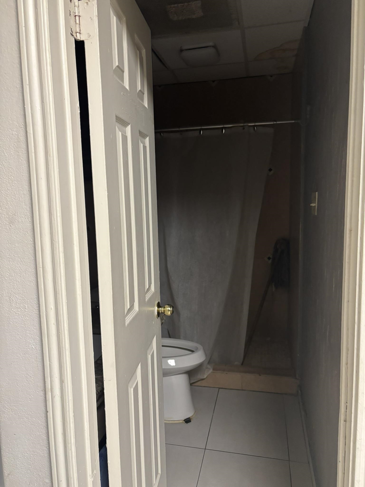 1118 Commerce Dr Property Photo 17