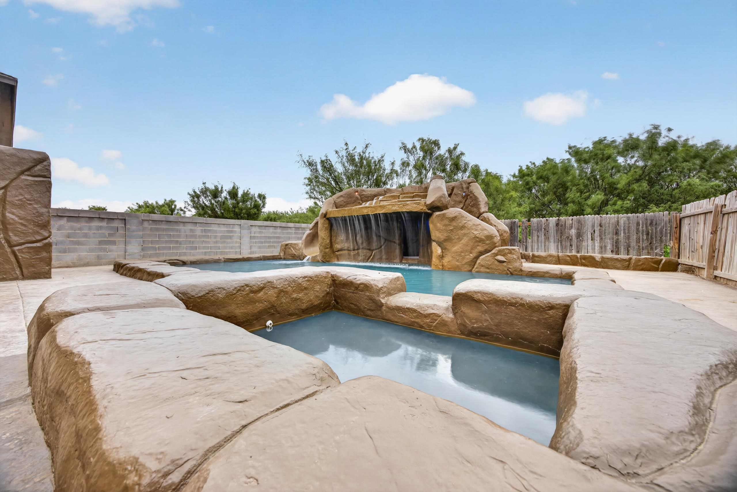 3629 Jose C Santos Dr Property Photo 8