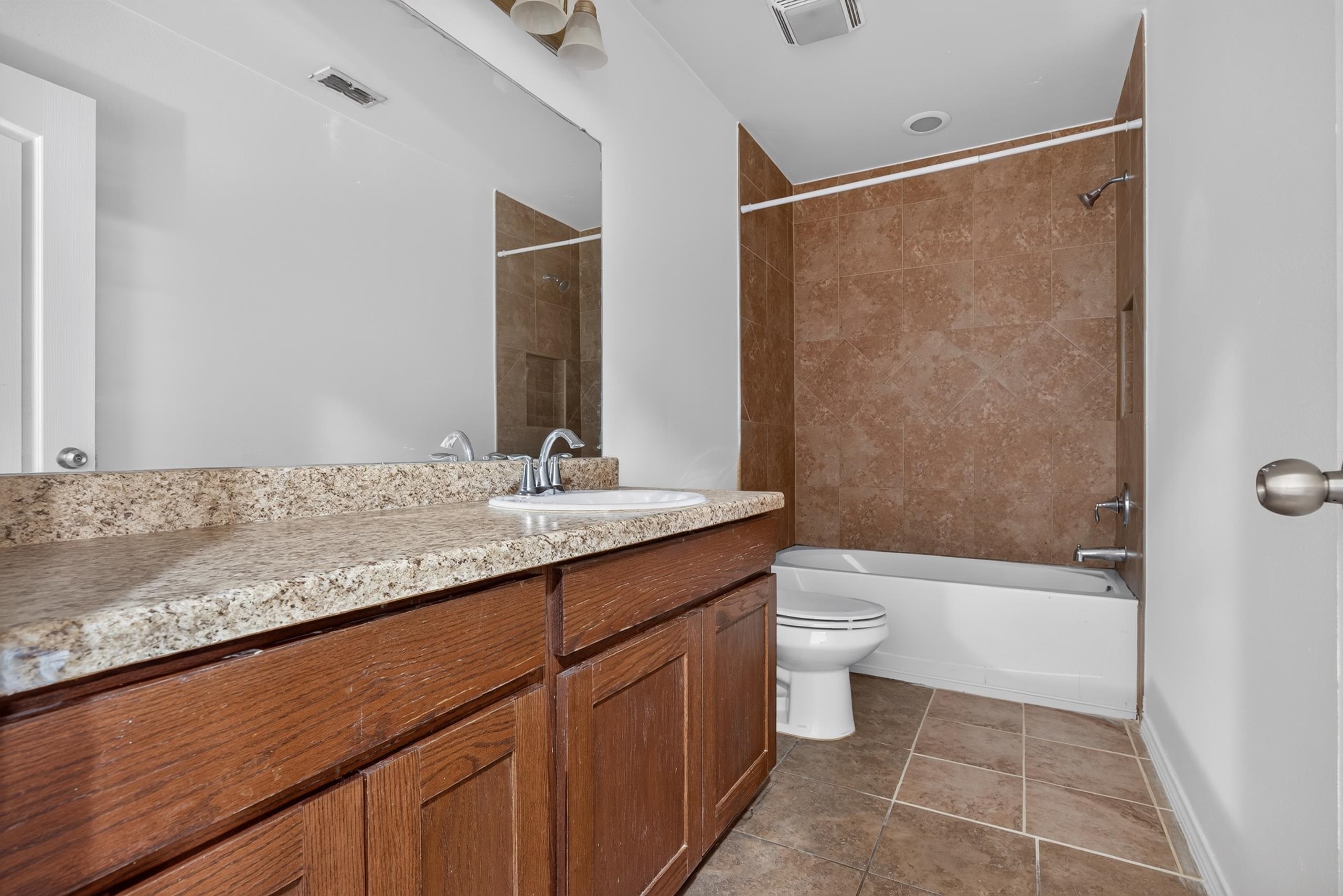 3629 Jose C Santos Dr Property Photo 24