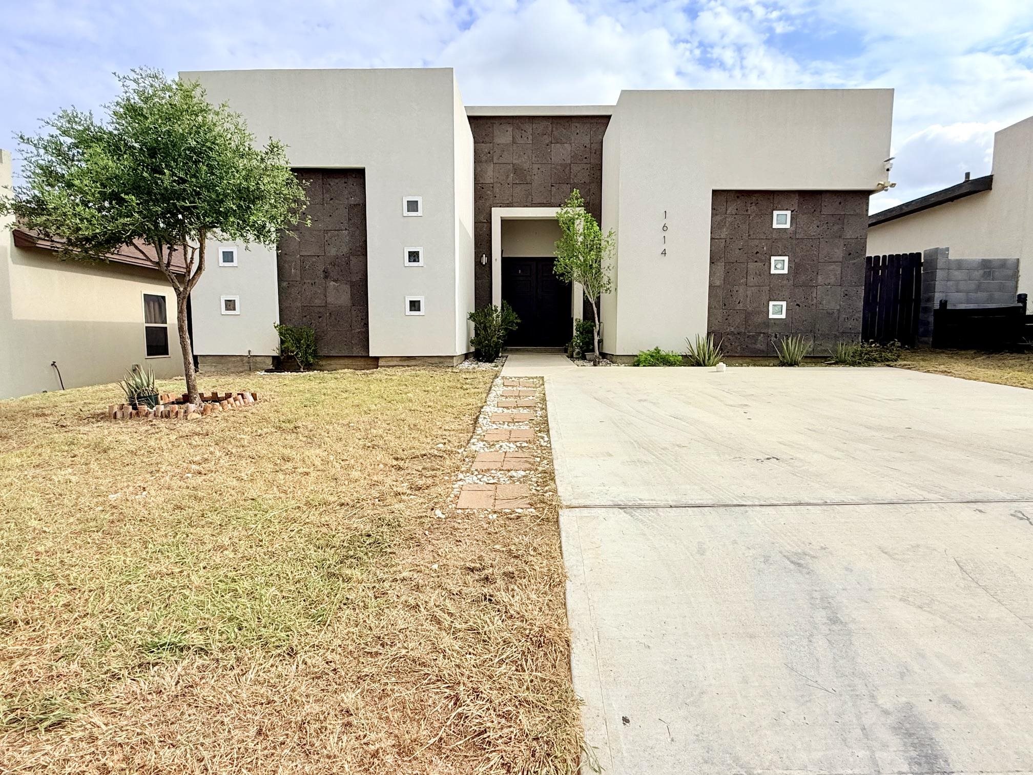 1614 Bilbao Dr. Property Photo 1