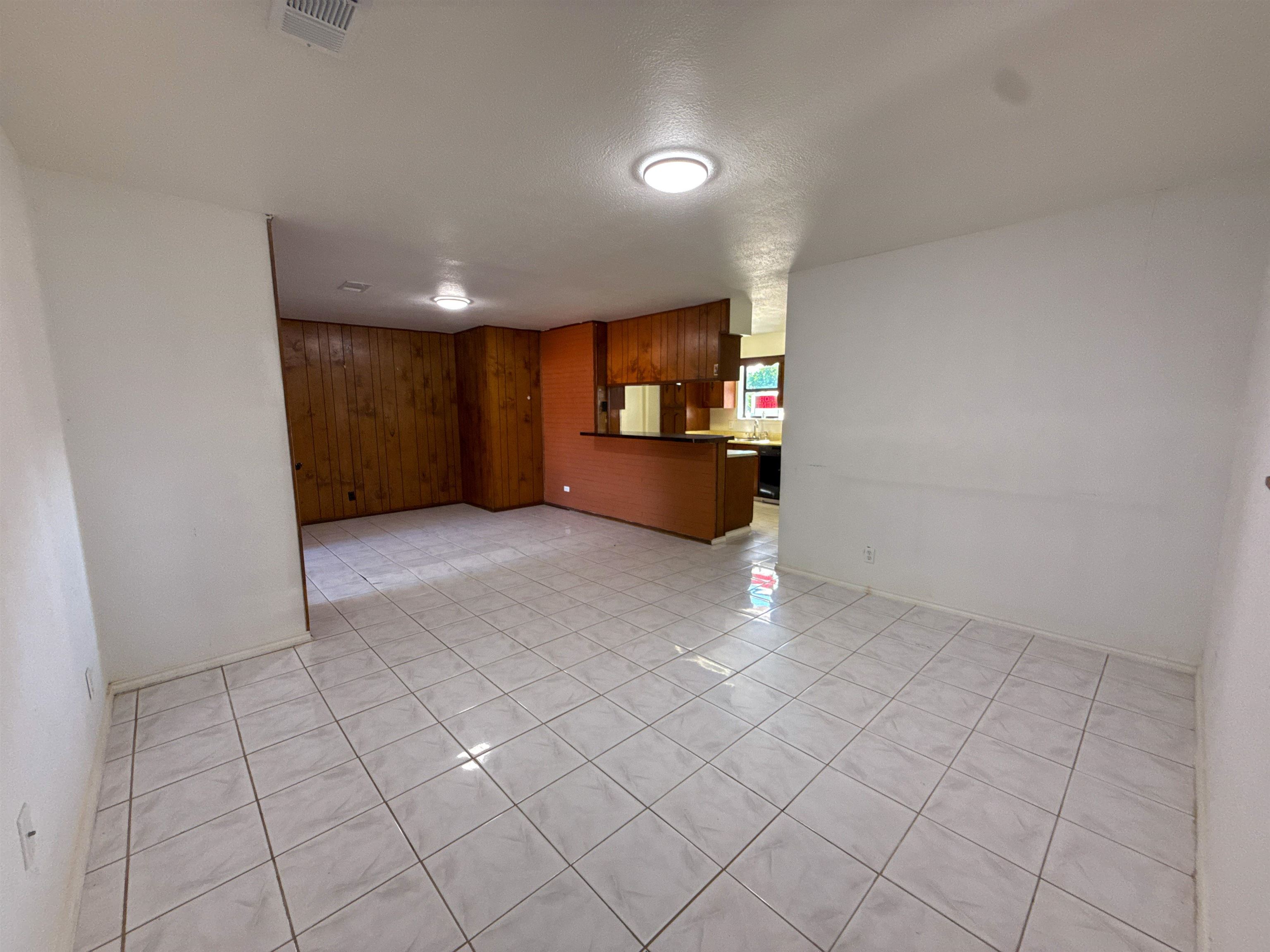 201 Gumwood Ln Property Photo 5