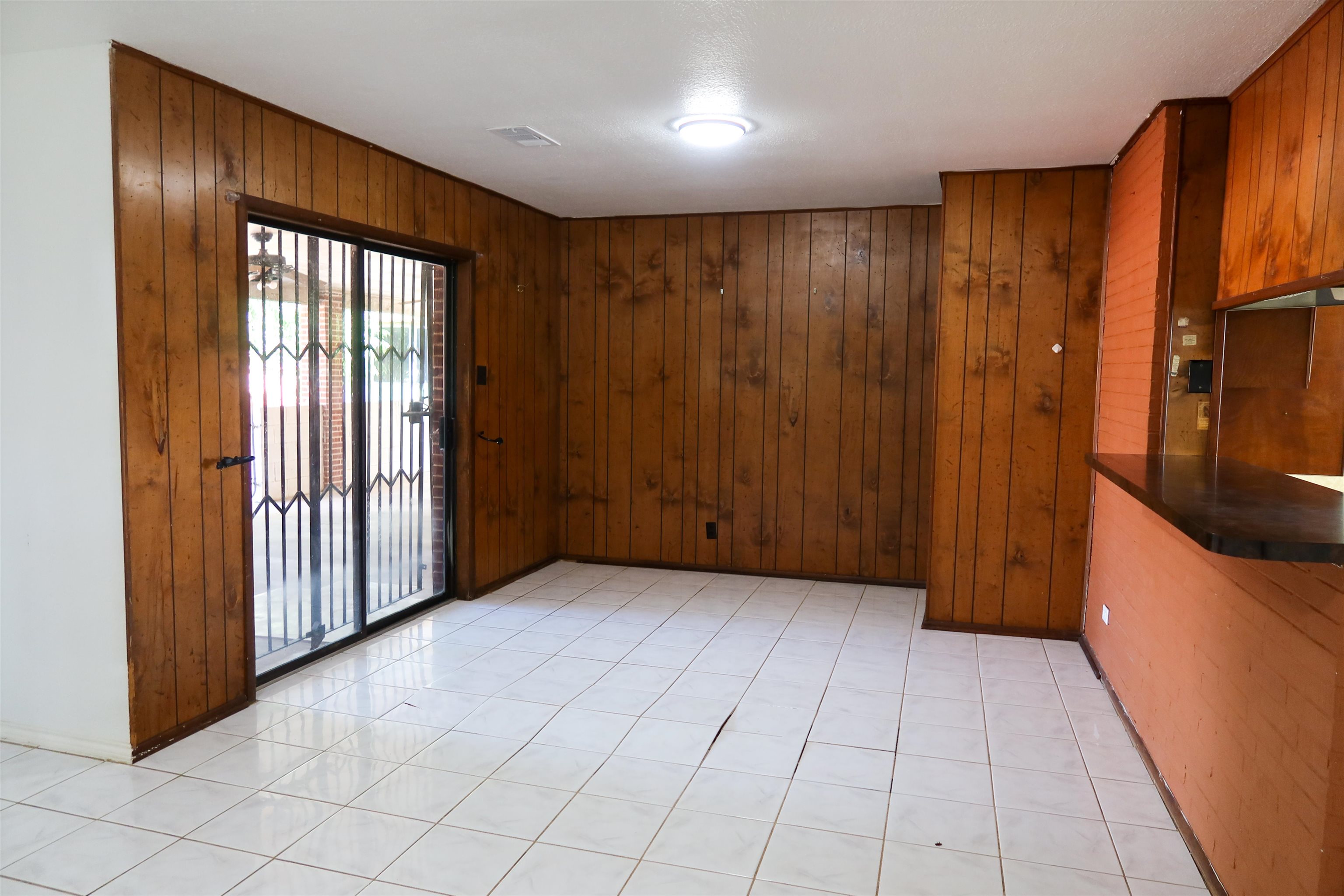 201 Gumwood Ln Property Photo 7