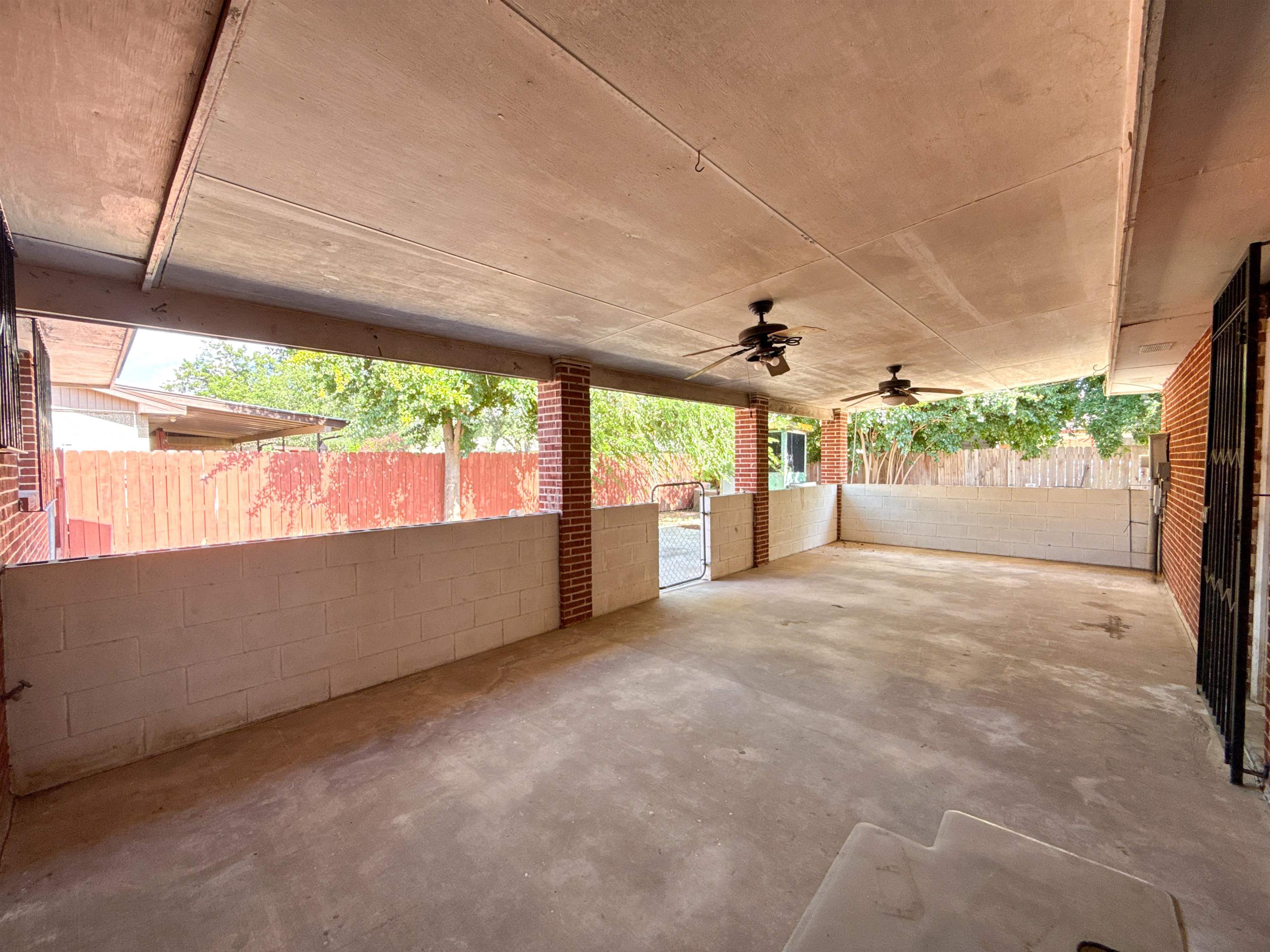 201 Gumwood Ln Property Photo 18