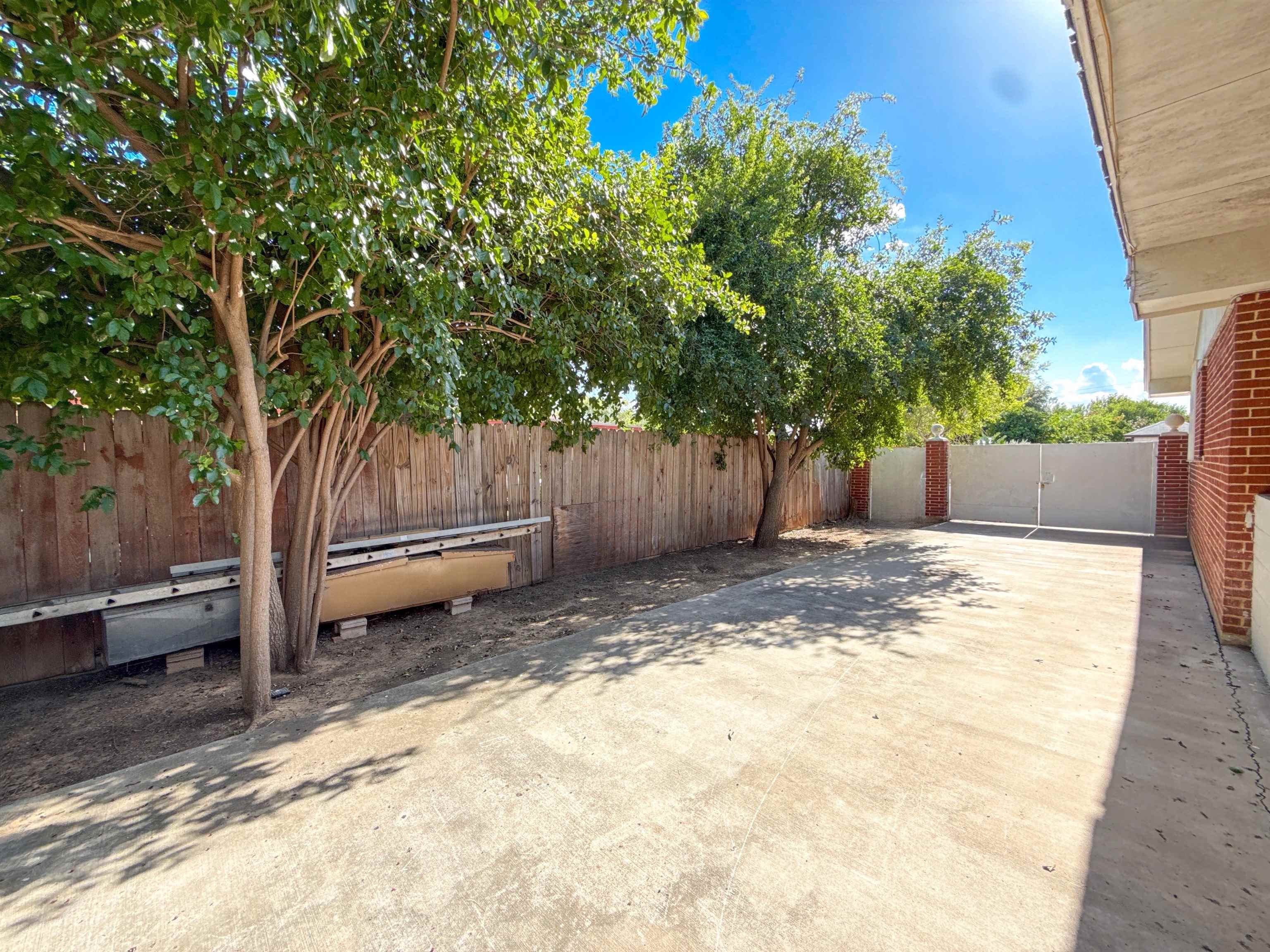 201 Gumwood Ln Property Photo 19