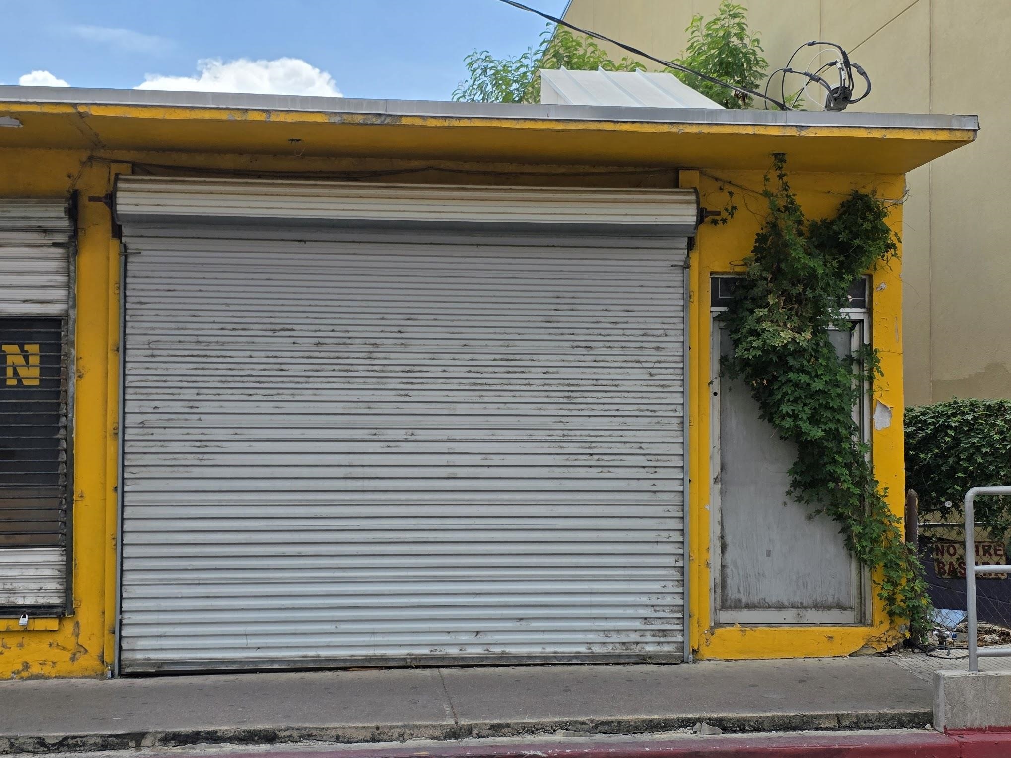 1301 Zaragoza St Property Photo 1