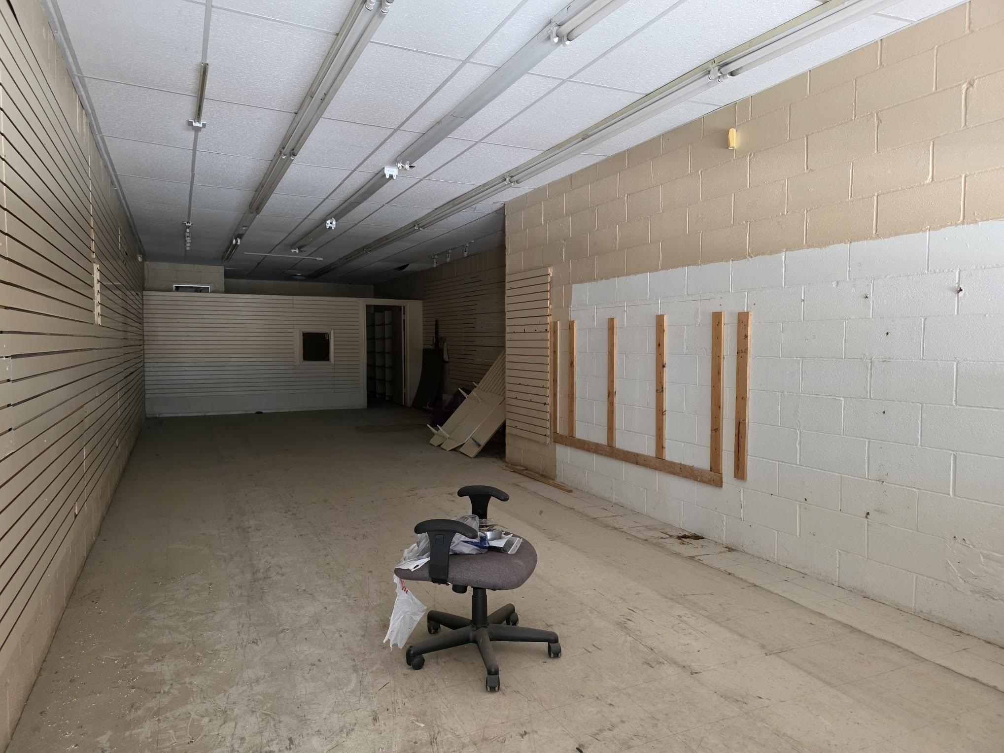 1301 Zaragoza St Property Photo 6